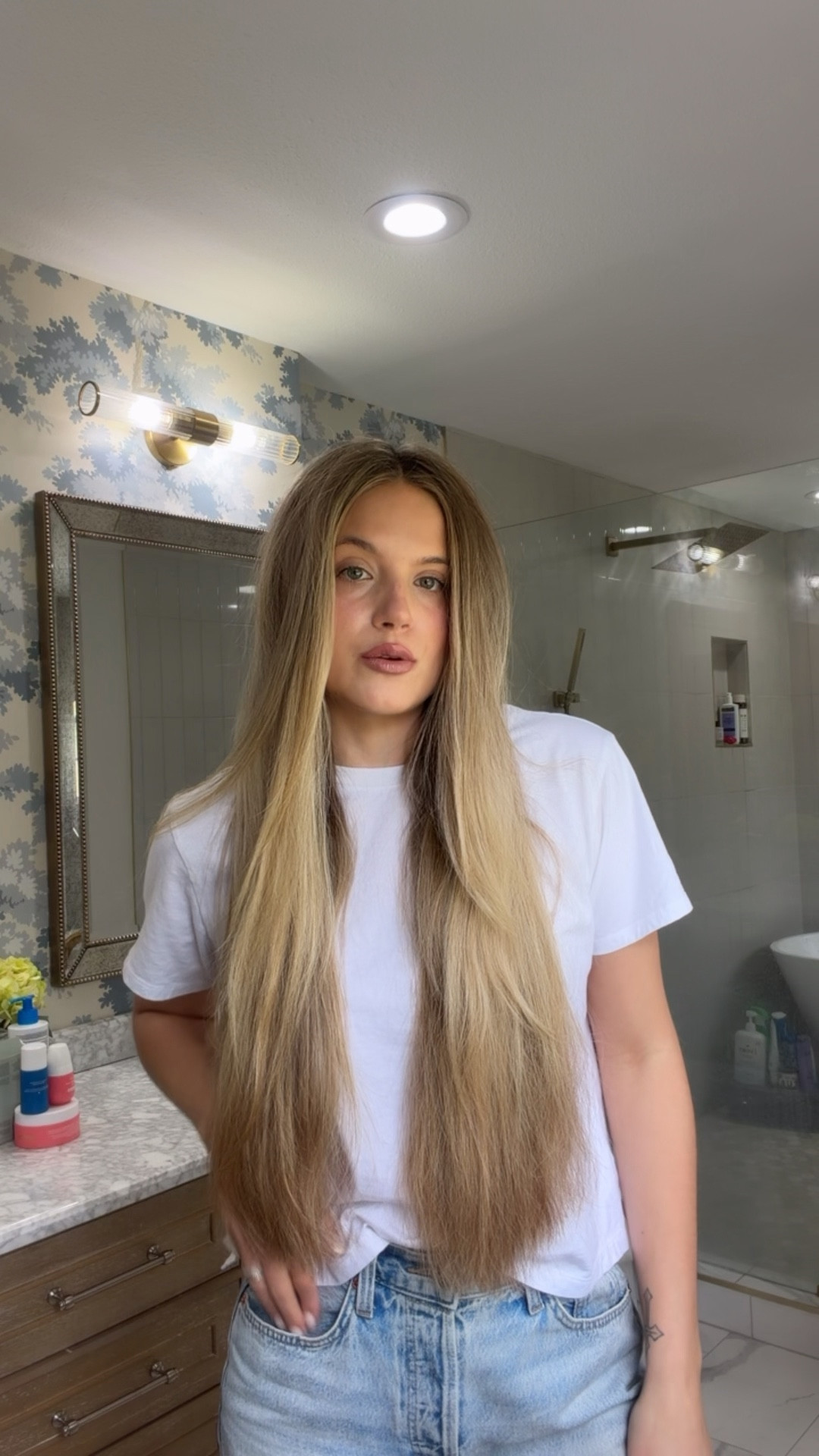 Thermal roller brush and ootd! LOVE this tool. It’s legit! Even on my super thick, long hair 🙌🏼 #hair #rollers #hairstyle 

#LTKgrwm #LTKootd