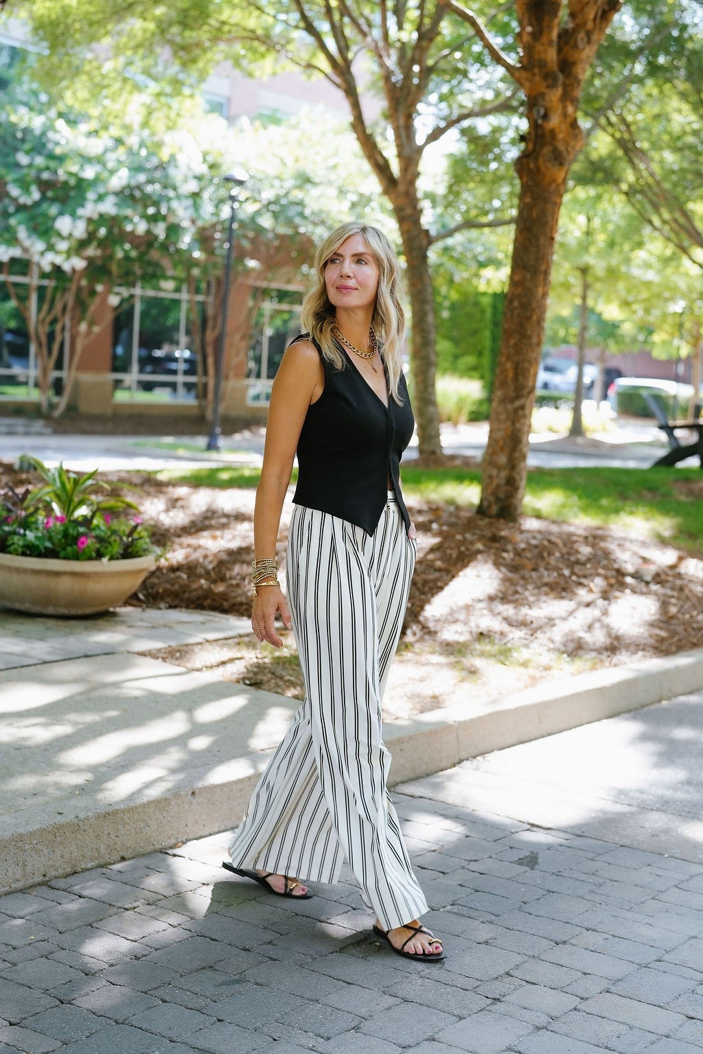 A little look at this month’s photoshoot. Sharing an easy, elevated outfit that feels polished, timeless, and perfect for the season. Outfit details are listed down below.
Follow along for daily outfit inspiration, styling ideas, and more fashion finds.

#LTKgrwm #LTKdayinmylife #LTKootd