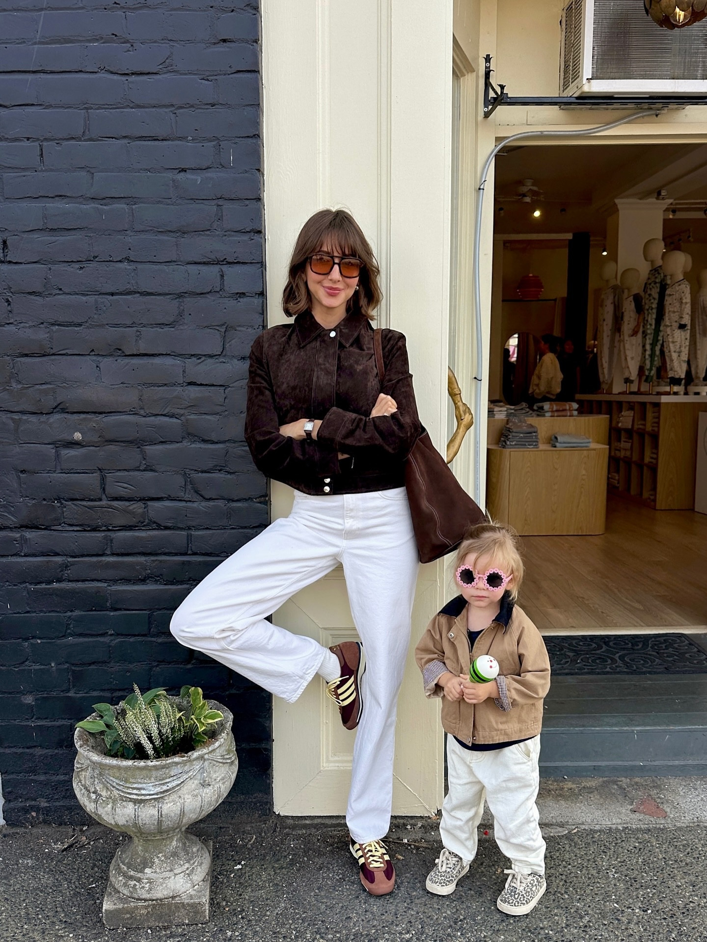 Crispy leaves and chocolate suede 🍫🍂