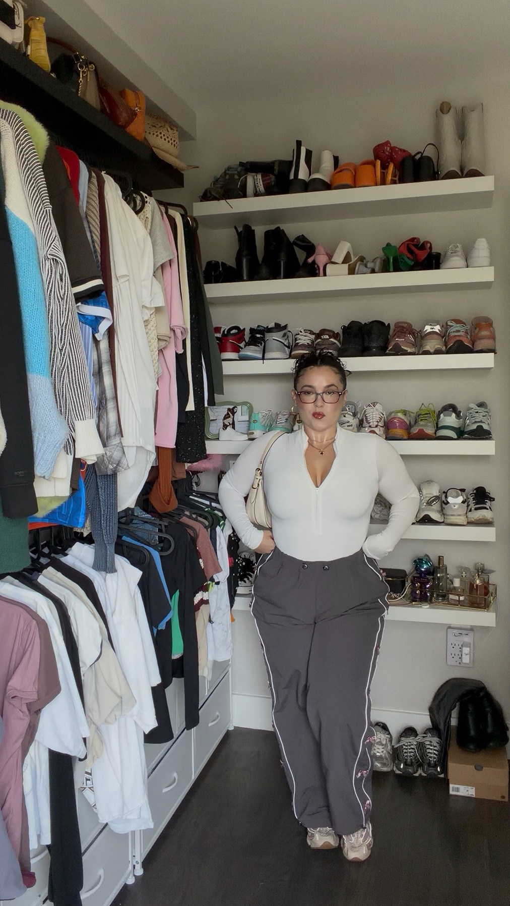 i found the perfect track pants !!! 

#LTKPlusSize #LTKMidsize #LTKPetite