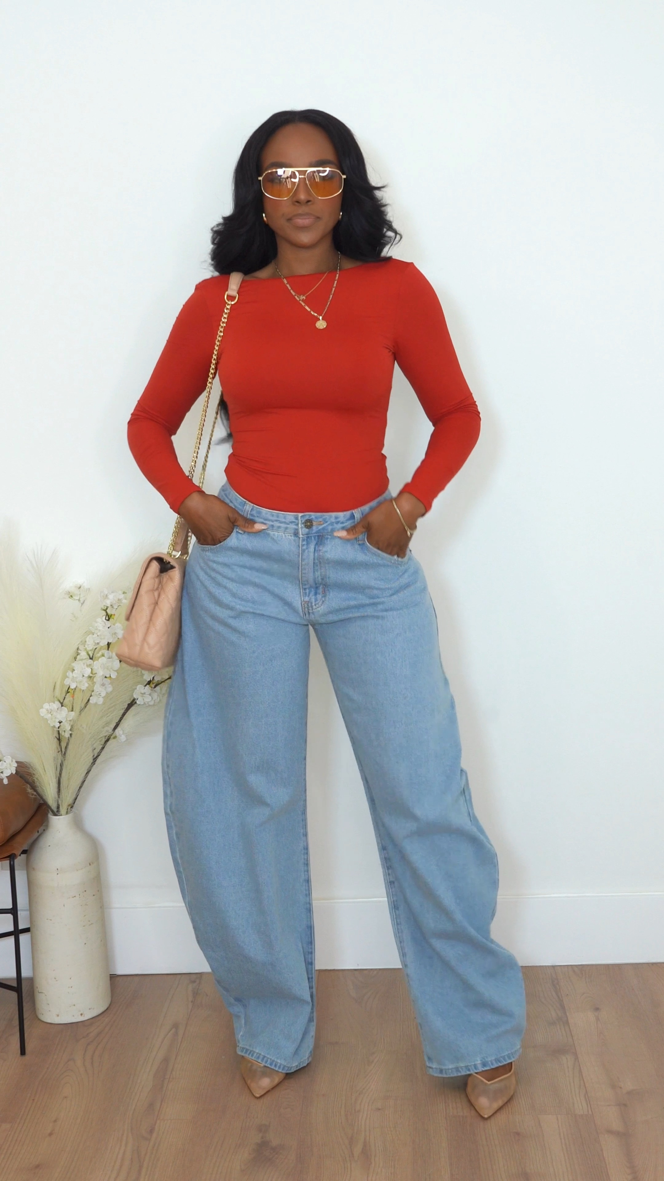 Easy Fall Outfit 

Size small in the top
M in the denim
Denim has no stretch but TTS 

I’m 5’4 | 140lbs | 36D -27 -40  IG & YT: kirasfashionfinds TT: kiraabboud 


#LTKFindsUnder100 #LTKFallSale #LTKU