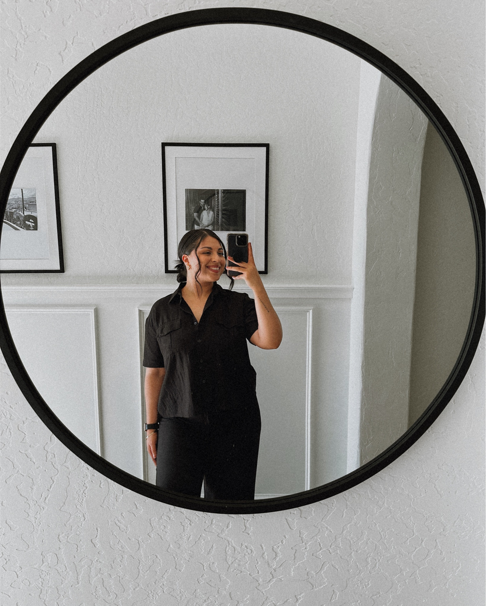 I purchased this last summer, so it's no longer available in black, but it is in white! 🦋
