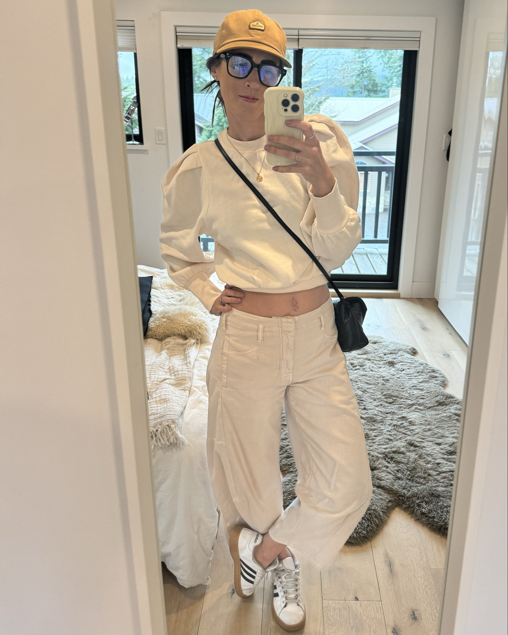 These pants from Anthropologie are one of my favourite pants I’ve ever owned in my whole life.  They’re soooo soft.  So comfy.  And so cute.  