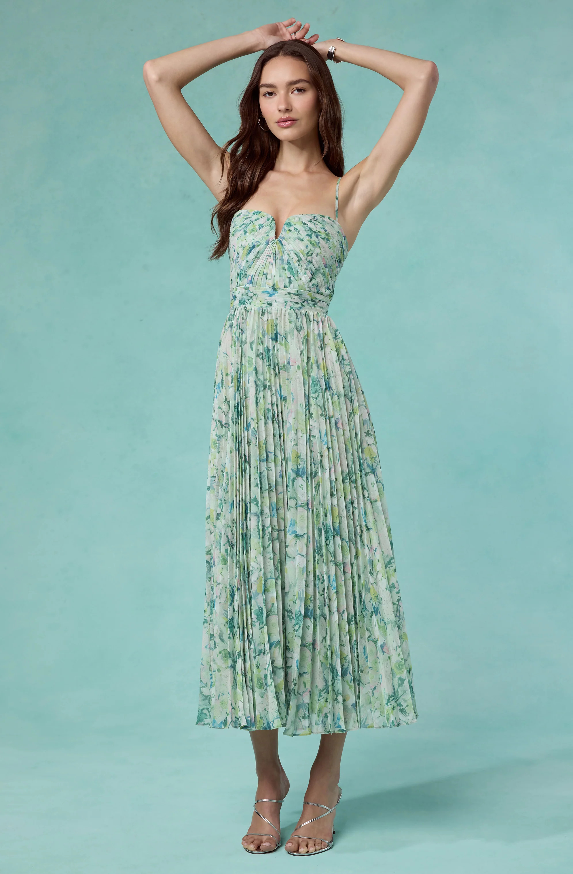 Bayley Pleated Floral Maxi Dress - Green floral / XS | ASTR The Label (US)