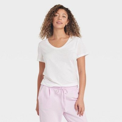 Women&#39;s Short Sleeve Scoop Neck T-Shirt - A New Day&#8482; White M | Target