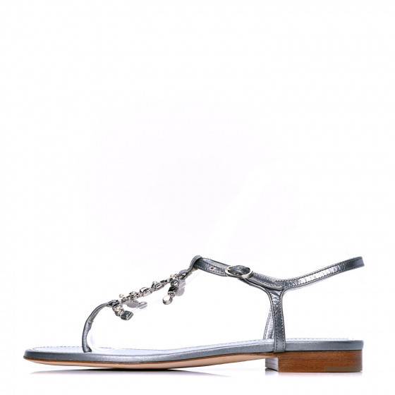 CHANEL

Metallized Lambskin CC Crystal Thong Sandals 37 Silver | Fashionphile