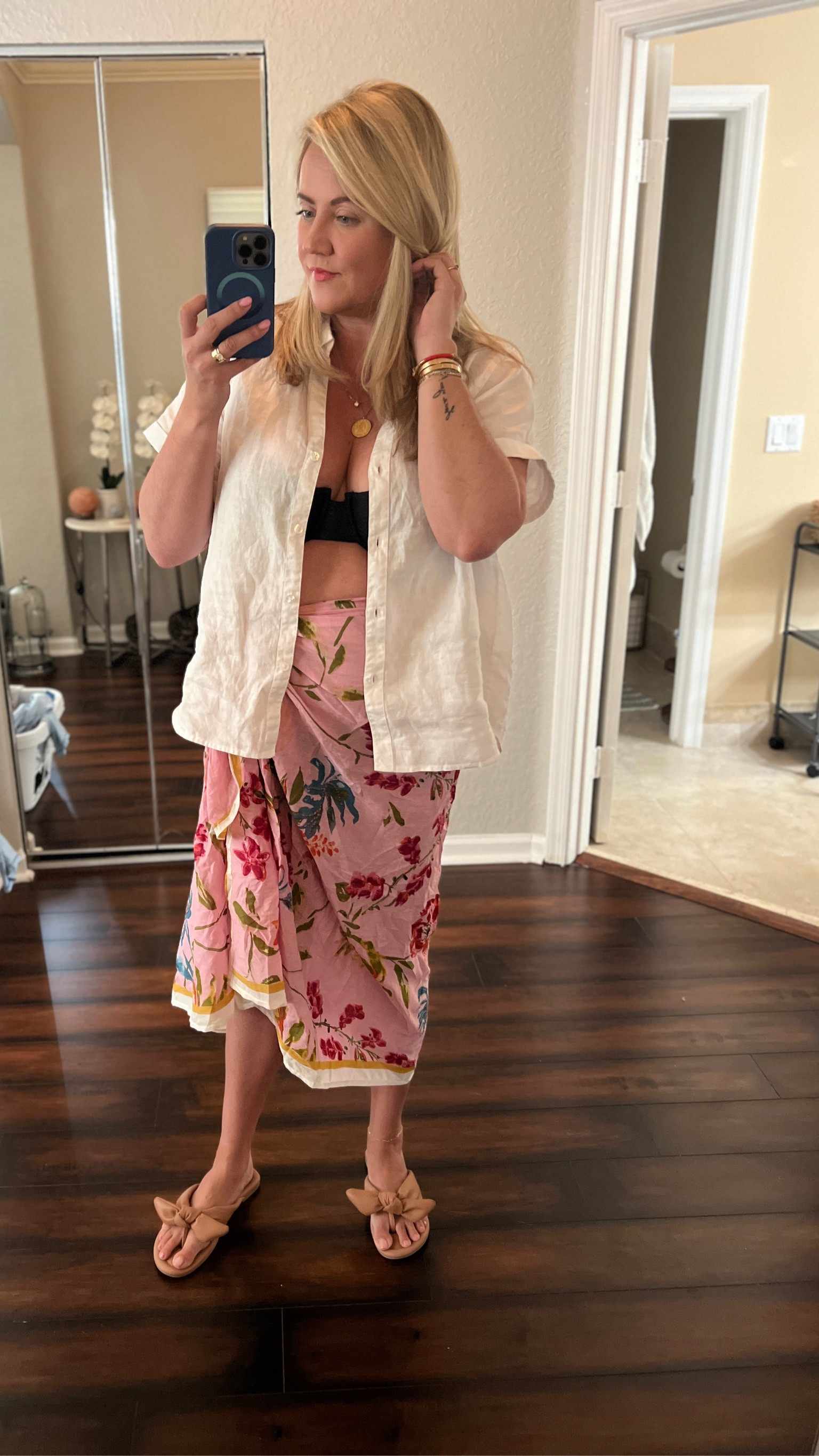 Beach day ootd

#LTKswim #LTKstyletip #LTKSeasonal