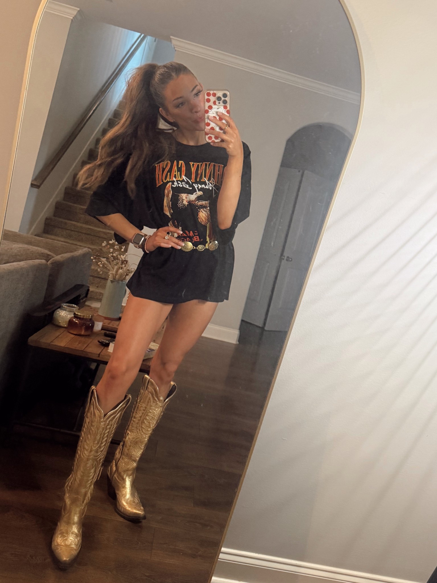 I absolutely love this Johnny Cash tee from Target. I’ve styled it a bunch of different ways, but this might be my favorite!

#LTKootd