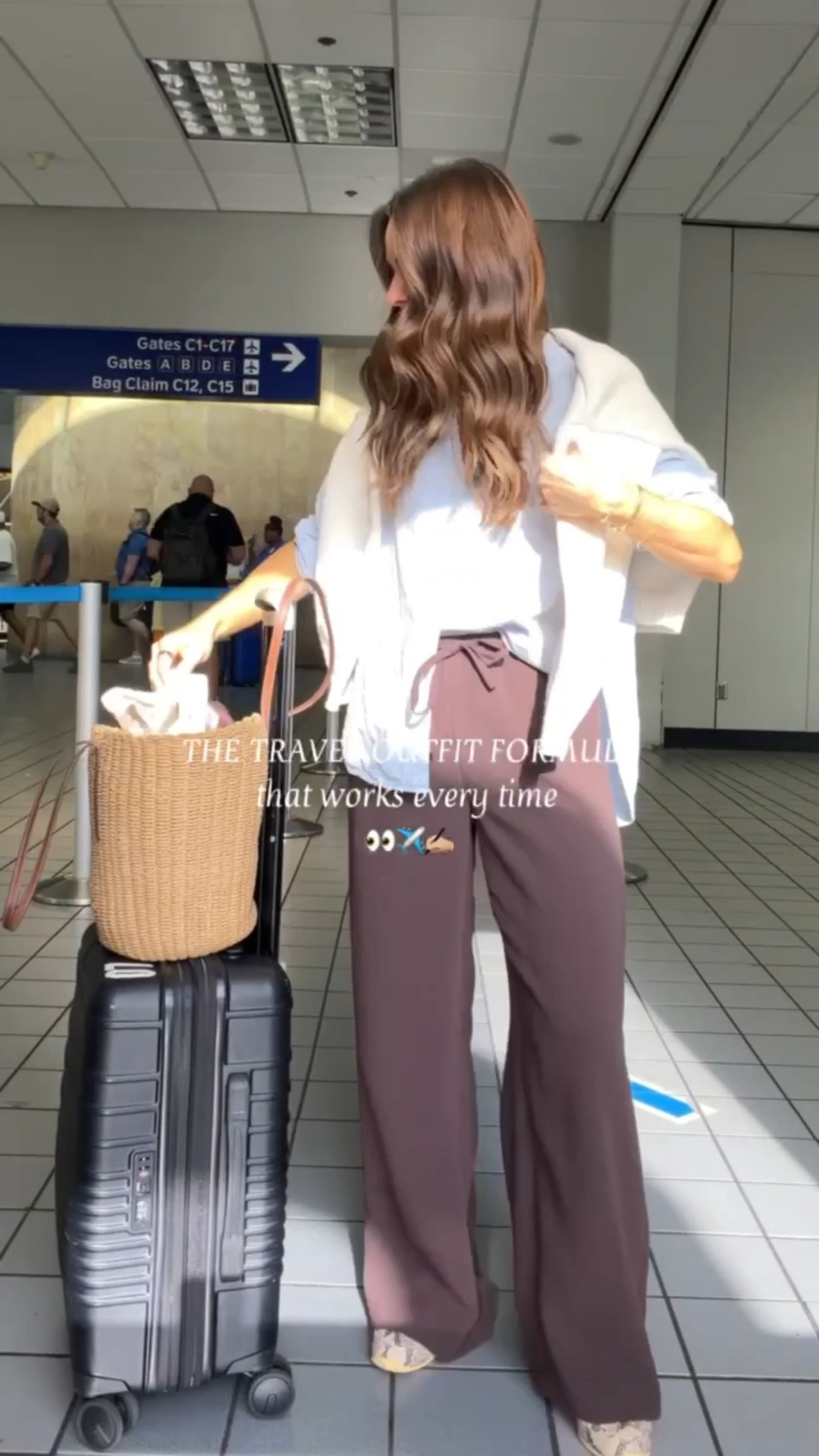 TRAVEL OOTD ✨ I wear some variation of this & it never fails

#LTKootd #LTKTravel