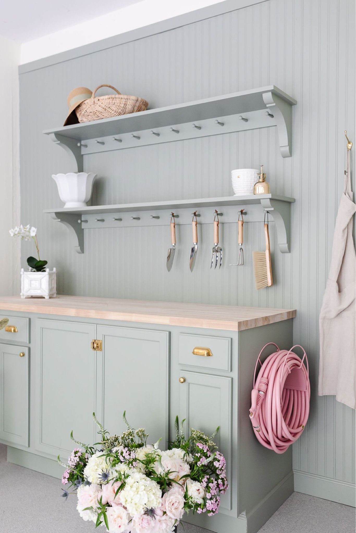 Shop my favorite gardening supplies!
#pottingbench
#springgarden
#gardener

#LTKsalealert #LTKhome #LTKSeasonal