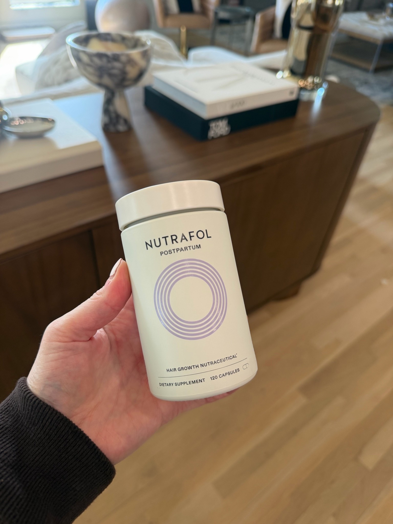 @nutrafol #ad 
Switching to this postpartum nutrafol soon!! I love the regular but after baby this will be my go to