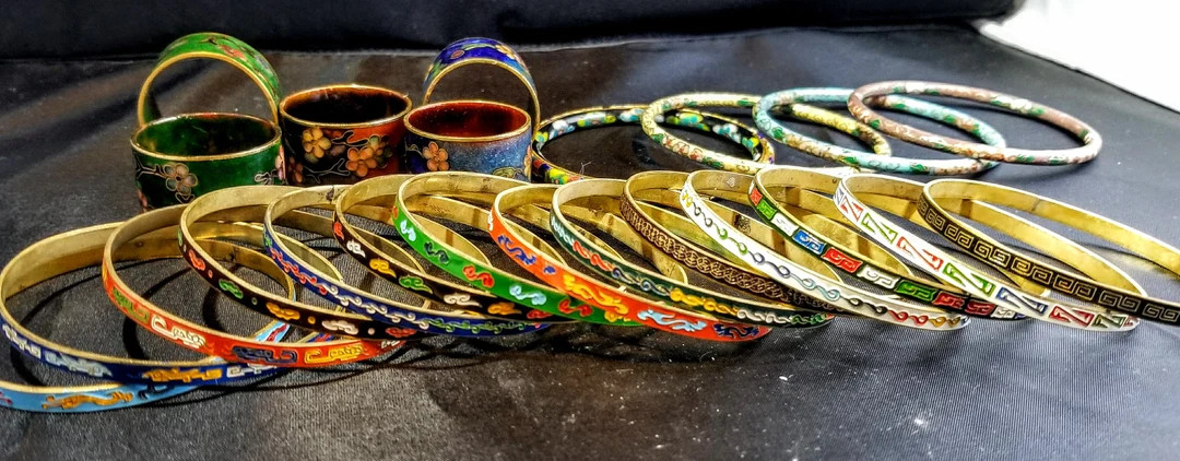 Hand Painted Enamel on Brass  Napkin Holders Bangles and - Etsy Netherlands | Etsy (NL)