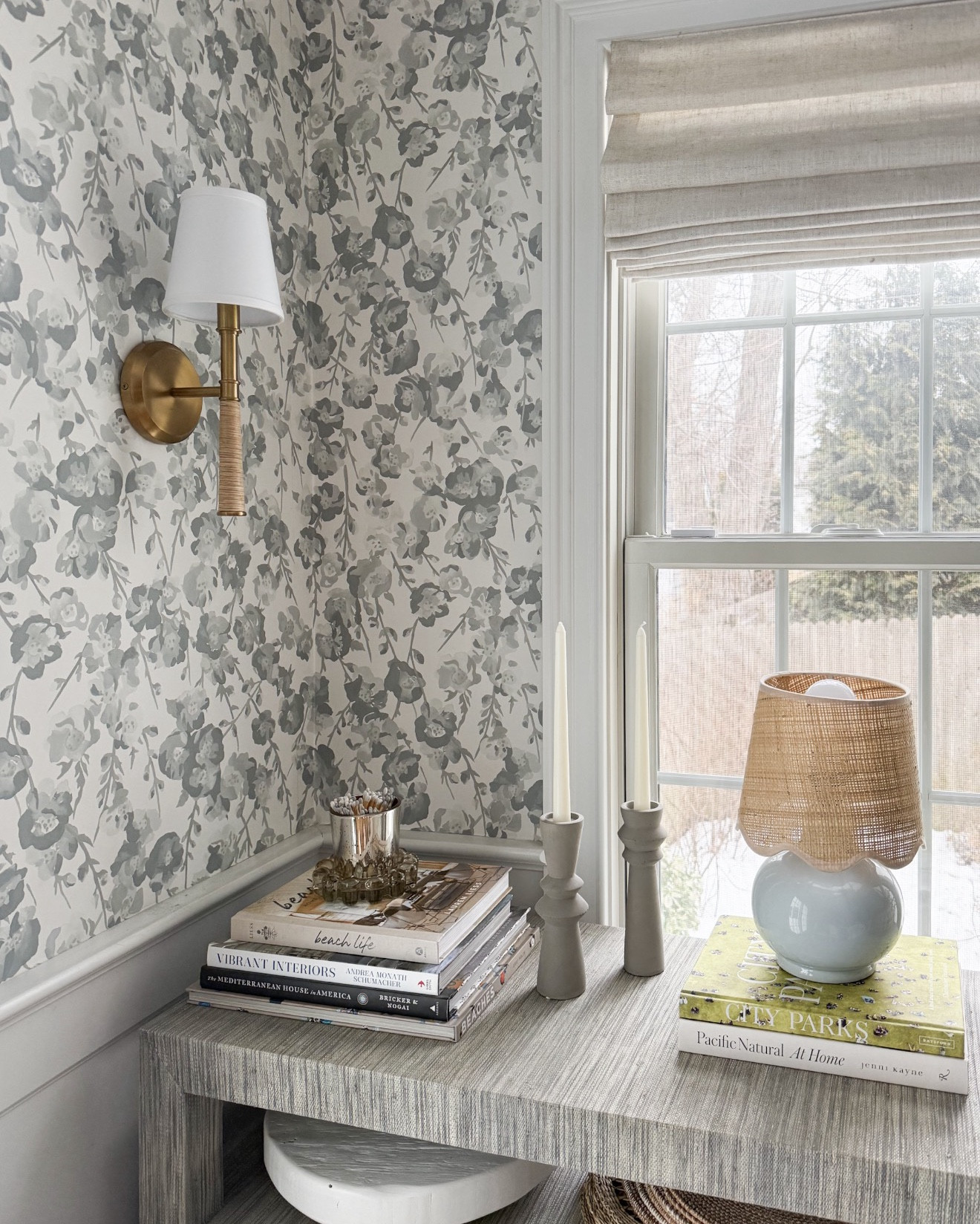 This week’s best-sellers (and it’s all on sale at the moment!)

Affordable custom roman shades, the softest striped long-sleeved tee, our dining room chandelier, the cutest boucle rocker, Anthropologie pull-on jeans and our basement console table! 

#LTKootd #LTKSaleAlert #LTKHome