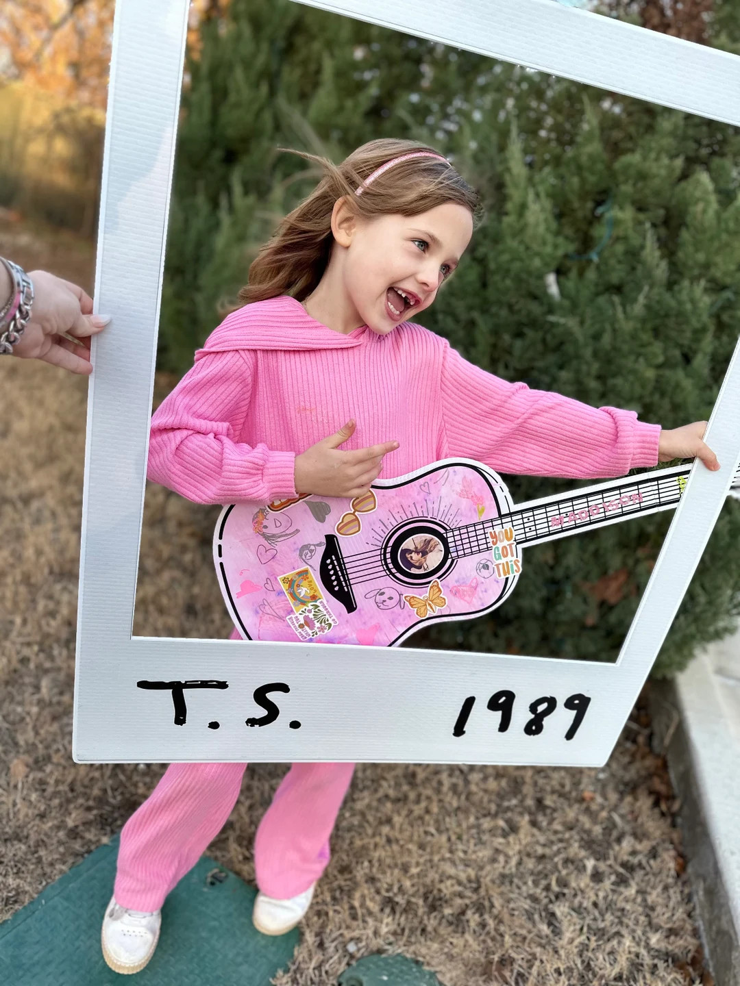 Taylor Swift Polaroid Cutout Photo Booth Prop, 1989, Girl Birthday Party Cutouts. Customizabl Bac... | Etsy (US)