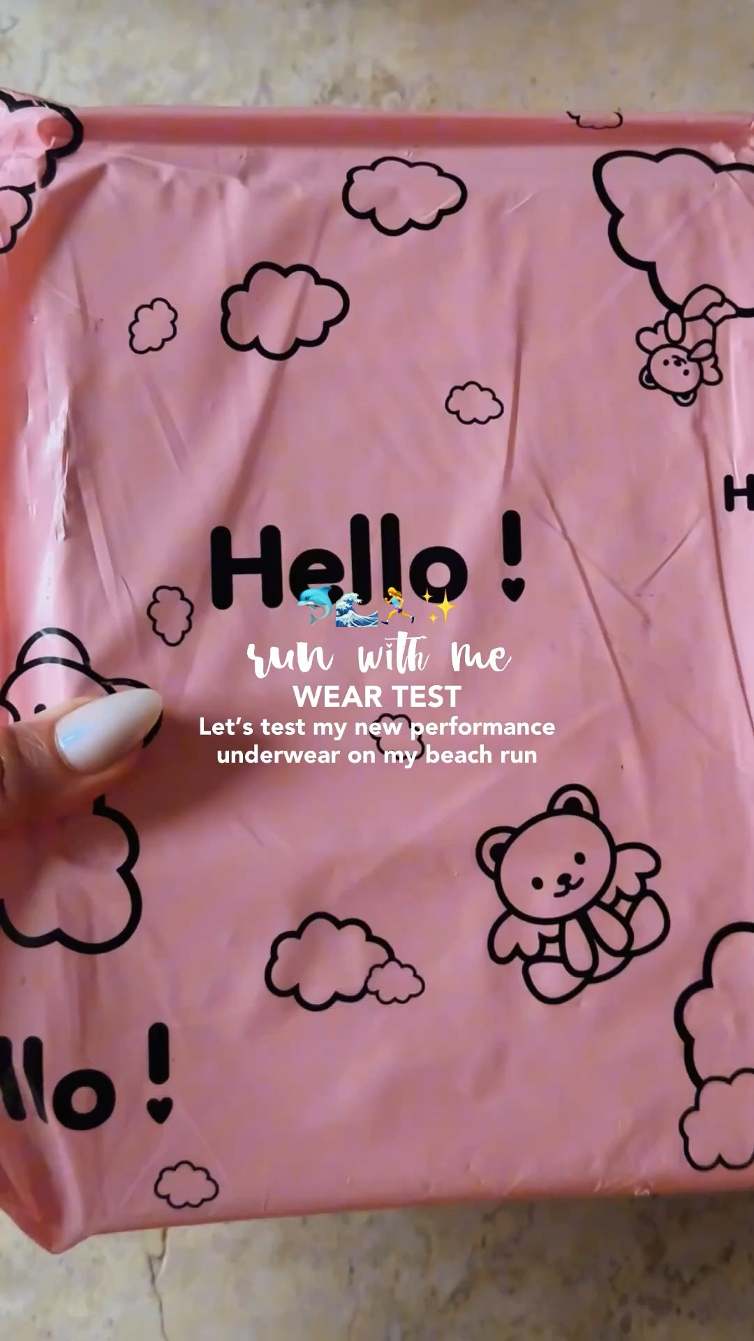 Fit check ✅
Run check ✅
100% pass the test - the performance undies from @nuagewears are SOOO soft and don’t budge while getting your sweat on 🏃‍♀️🌊💦 and they’re having a site wide sale for Black Friday of 50% off, delivered to your door ✨🛍️ 
