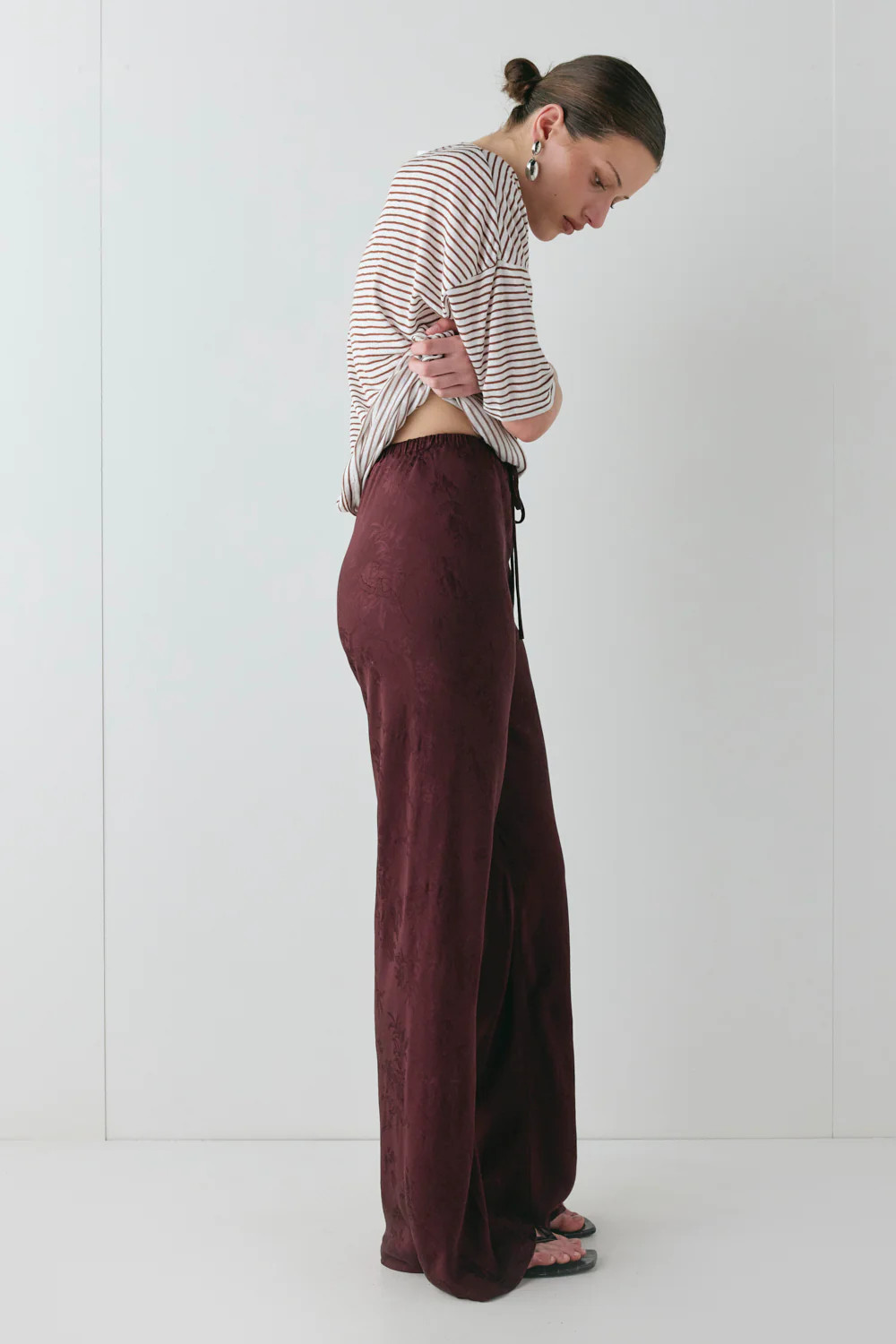 Josefin Jacquard Pants Wine | VRG Grl