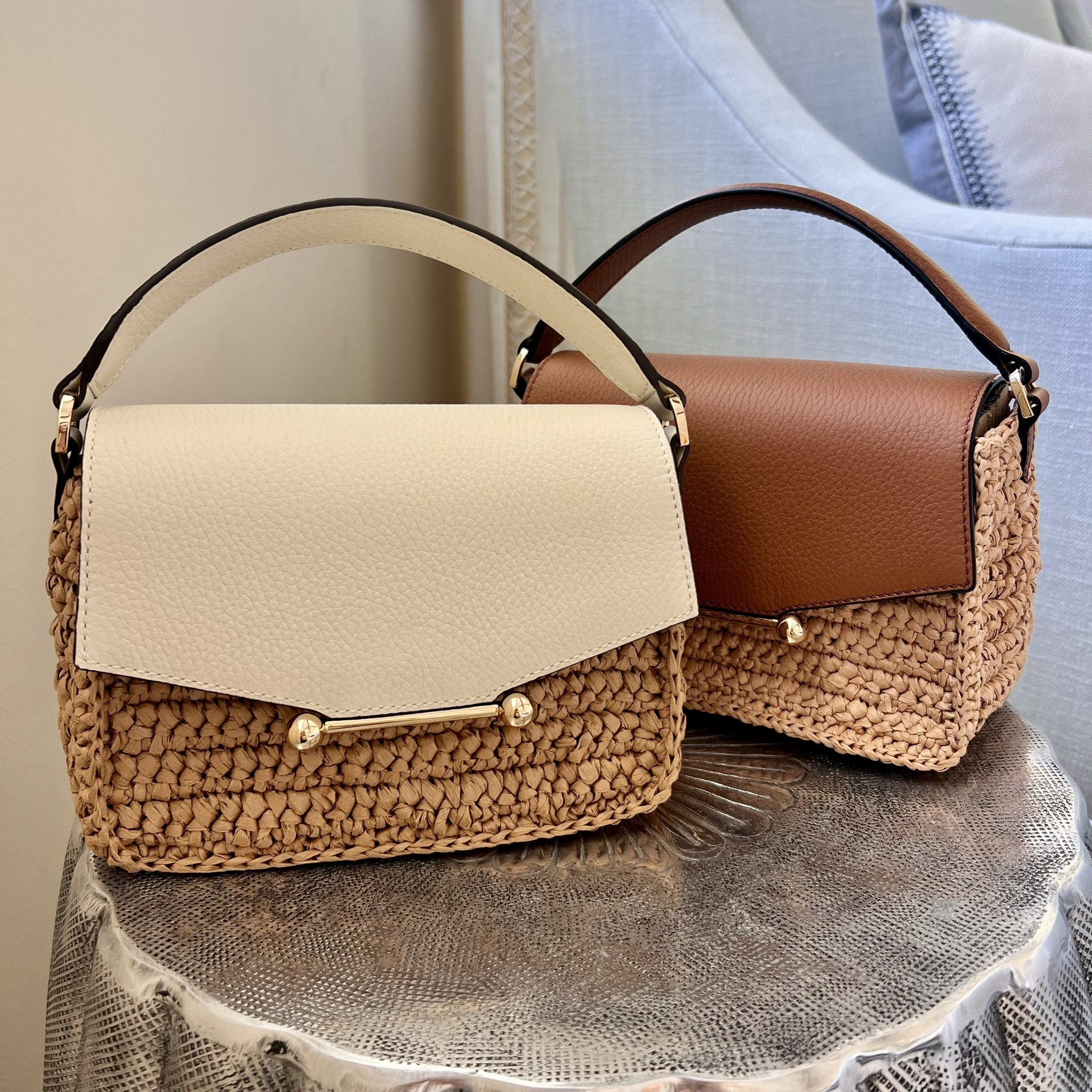 Introducing my new favorite bag. And not only is it on sale, but today’s the last day for an extra 10% off! Use the code SAVE10 


(And don’t worry if it shows the prices in British pounds, it switches to the American dollar when you click on it!)