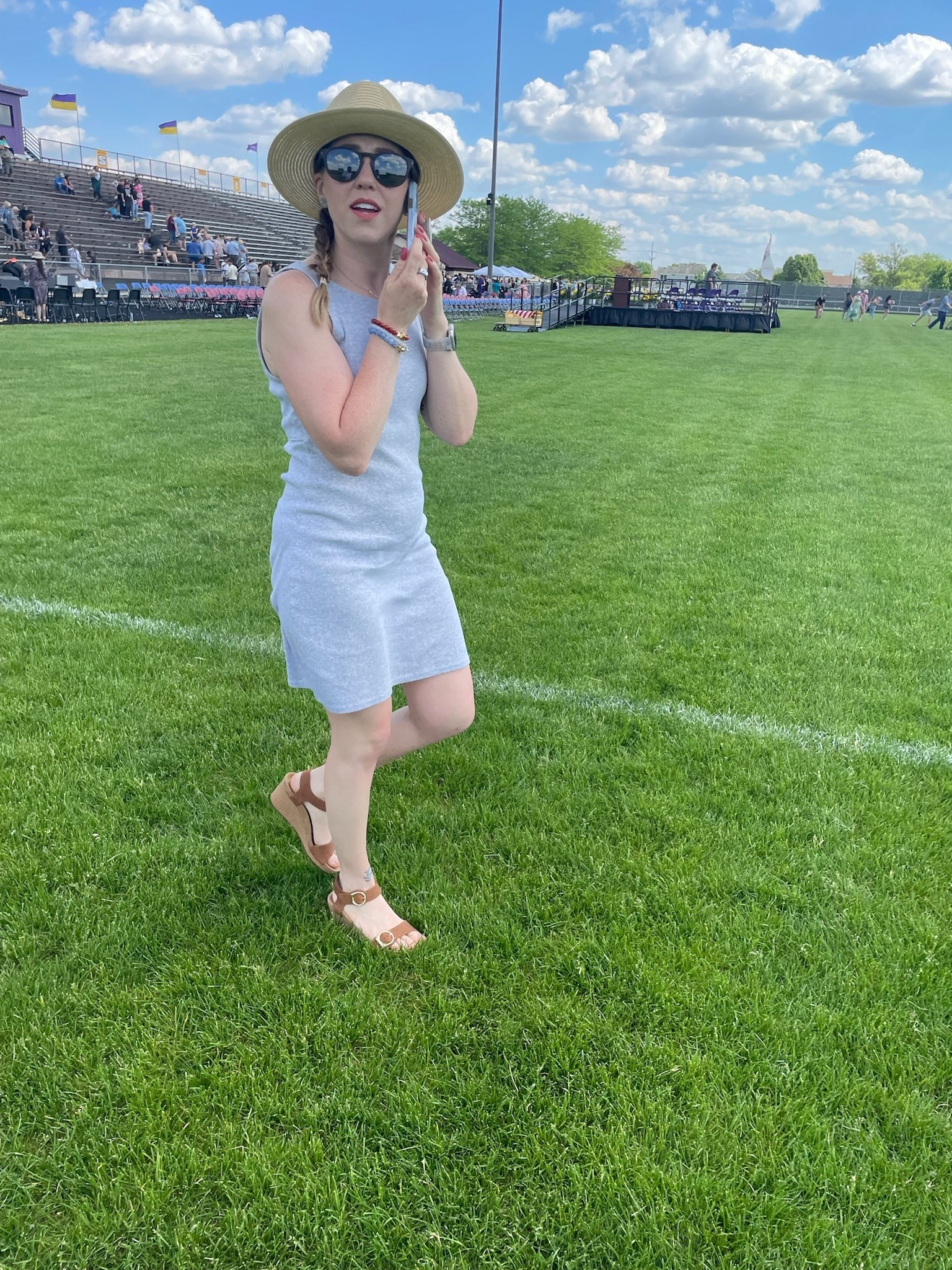 Hot, Sunny Summer weather is no match for this outfit topped with the PERFECT Sun Hat 👒 

Add wedges to dress it up or flats to walk all around 🌼

Never leave the sunglasses behind 🕶️ 

Vacation Outfit, Summer Outfit, Hot Weather Wear, Sunny Days

#LTKTravel #LTKPetite #LTKSeasonal