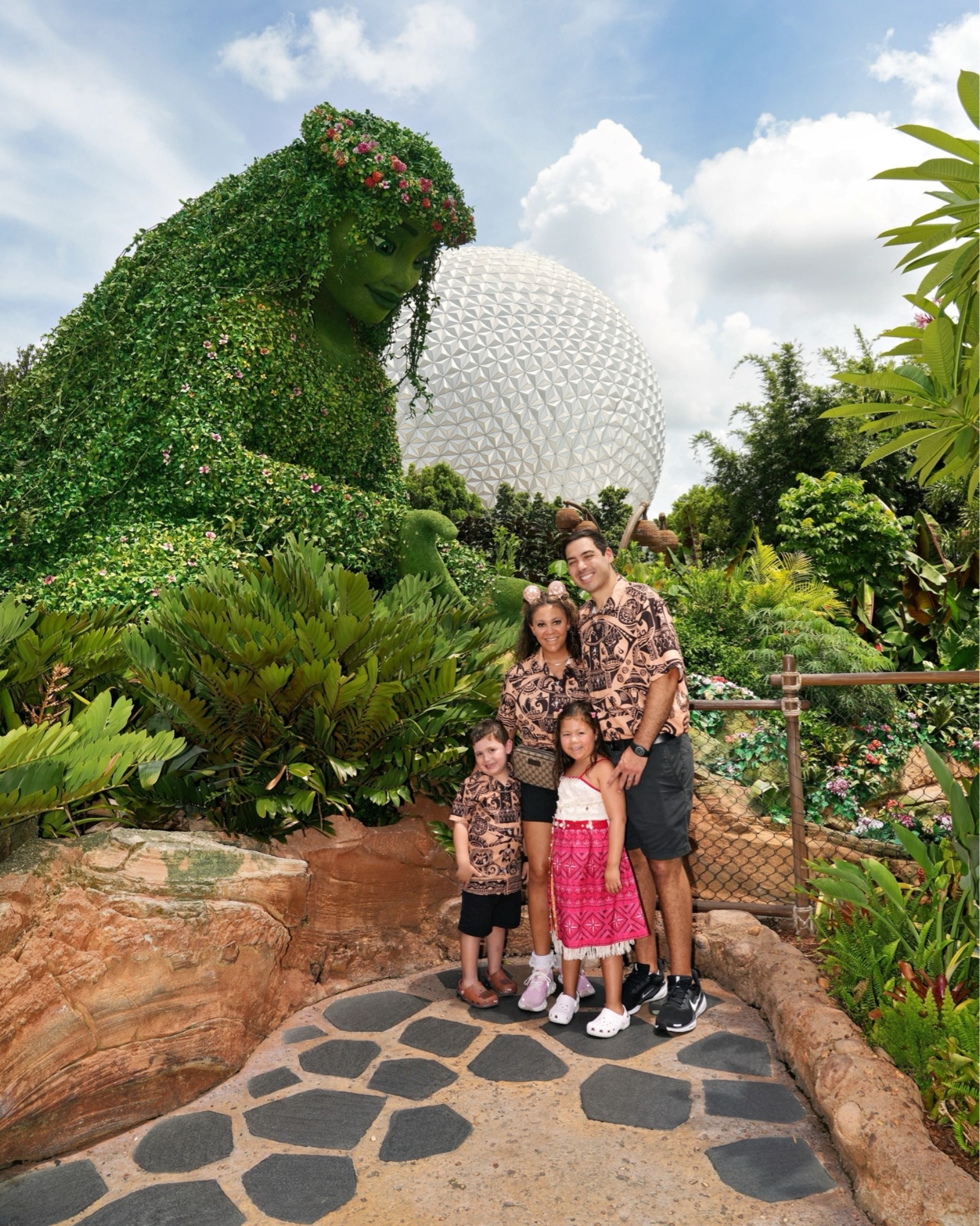 Disney outfits. Moana outfits. Travel outfits. Disney world outfit. Matching family. Family matching. Epcot outfit

#LTKTravel