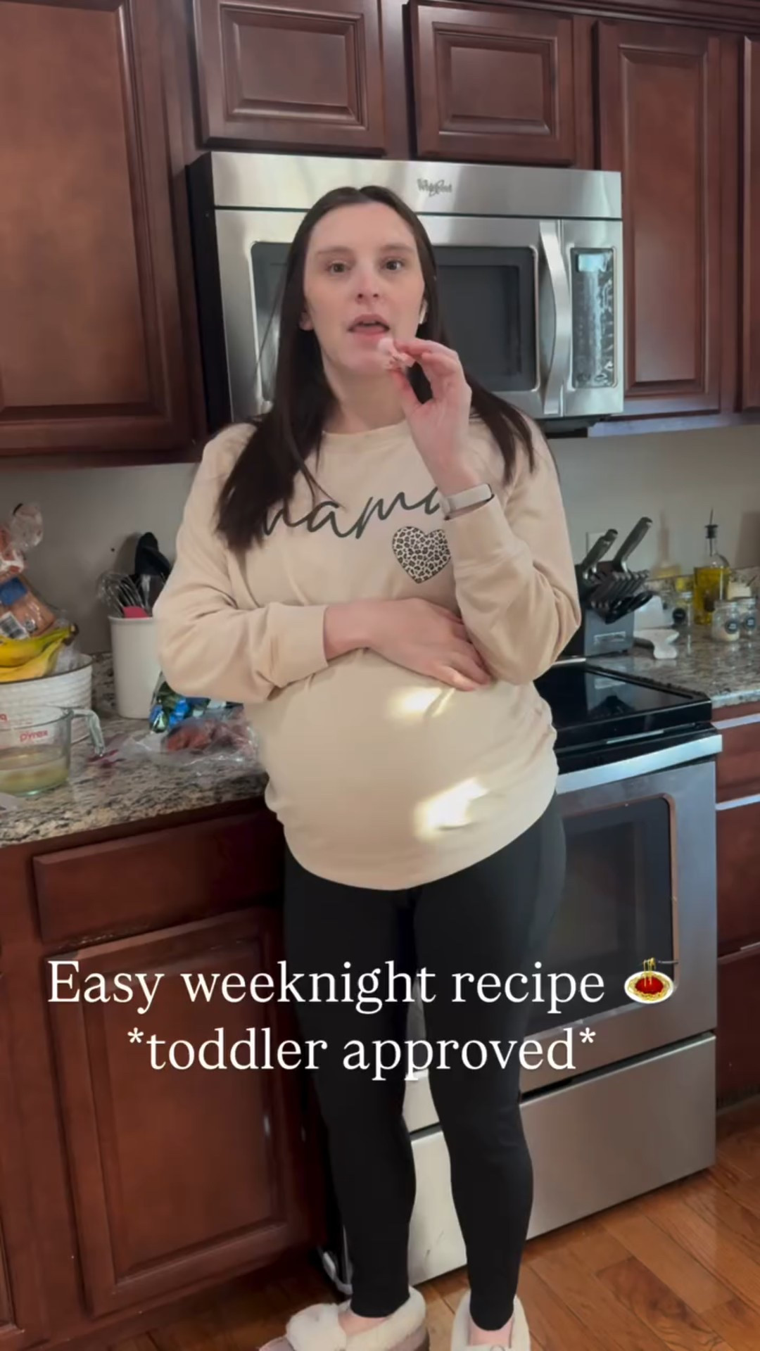 SAVE this for the easiest weeknight dinner that is a family favorite 🍝

Ingredients:
- Italian sausage (hot or mild depending on preference)
- Garlic
- Frozen broccoli (I’ve also made it with kale and its great too)
- Onion powder, Italian seasoning
- 1.5-2 cups chicken broth
- Tablespoon of butter
- Parmesan
- Pasta of your choice, we like farafelle

- Boil water and cook the pasta according to package directions 
- Brown the Italian sausage 
- Add garlic and cook until fragrant
- Add frozen broccoli, seasonings, and chicken broth
- Let simmer while pasta finishes cooking
- After liquid reduces a bit and broccoli is warmed through, add a tablespoon of butter and simmer for a few more minutes 
- Take off the heat, add in the cooked pasta and Parmesan

#weeknightdinner #easydinnerrecipe #mealprep #pastarecipe #toddlerapproveddinner