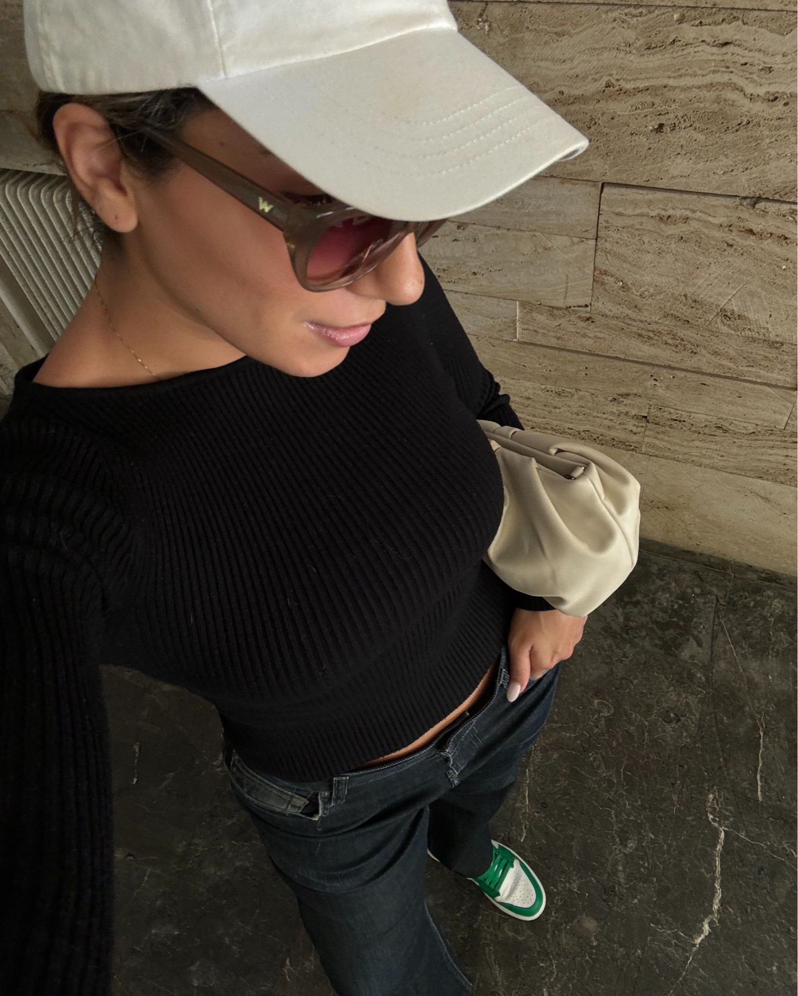 Casual daytime look 🫒

#casual #daytime #ootd #daylook #denim #sportycasual #darkdenim #blackribbedtop #ribbedknit #poloralphlauren #baseballcap #cap #bag #autumn #falllook #greentrend #greensunglasses 

#LTKfamily #LTKautumn #LTKeurope