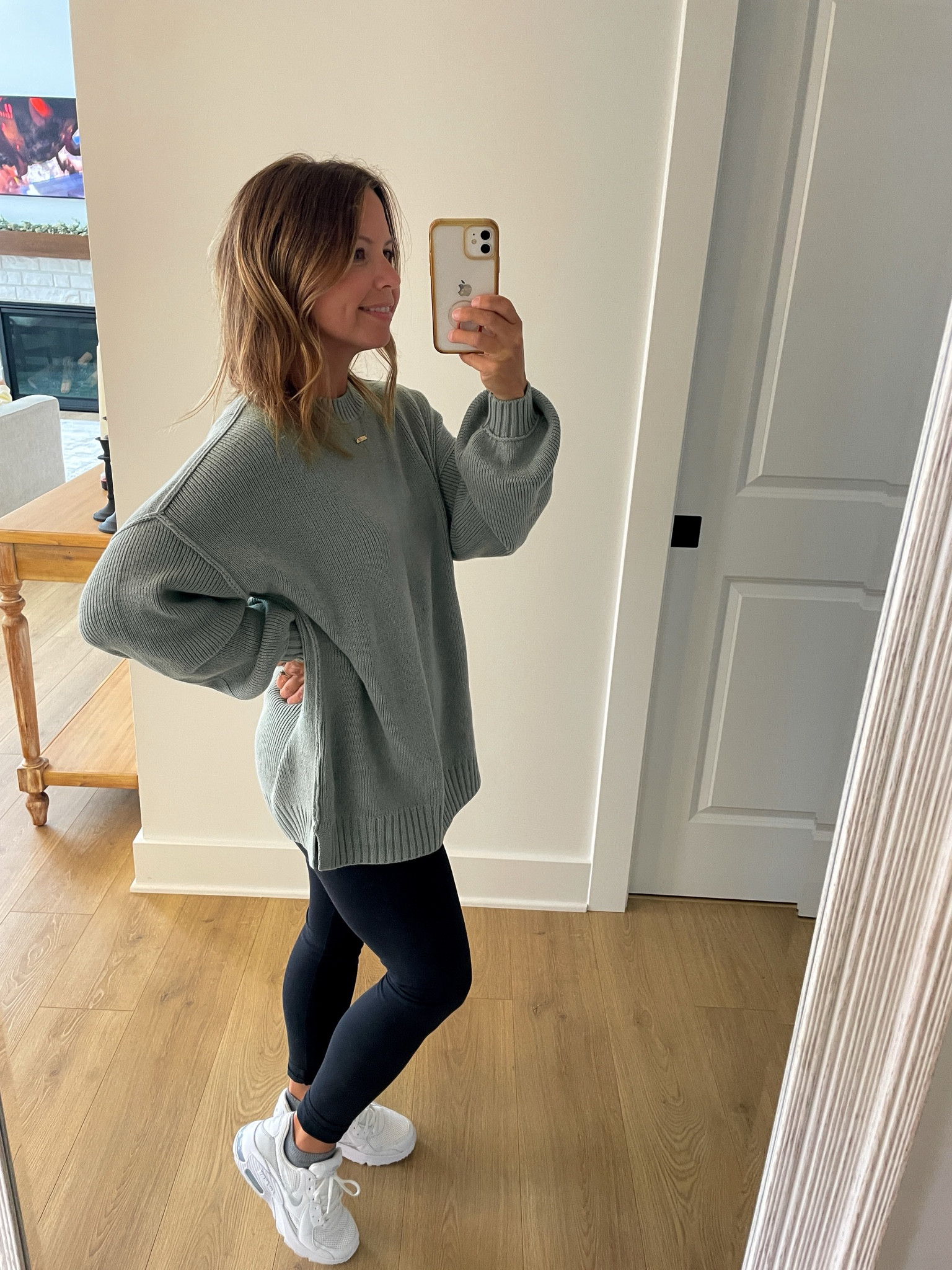 Cozy date night fit 💚

#LTKFindsUnder50 #LTKFindsUnder100