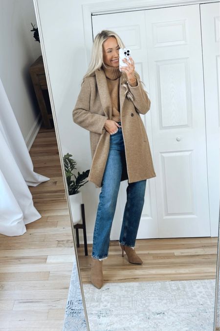 J.Crew Black Friday sale coat!

Madewell turtleneck, Agolde straight leg jeans, camel ankle boots 

*coat and boots gifted 

#LTKCyberweek