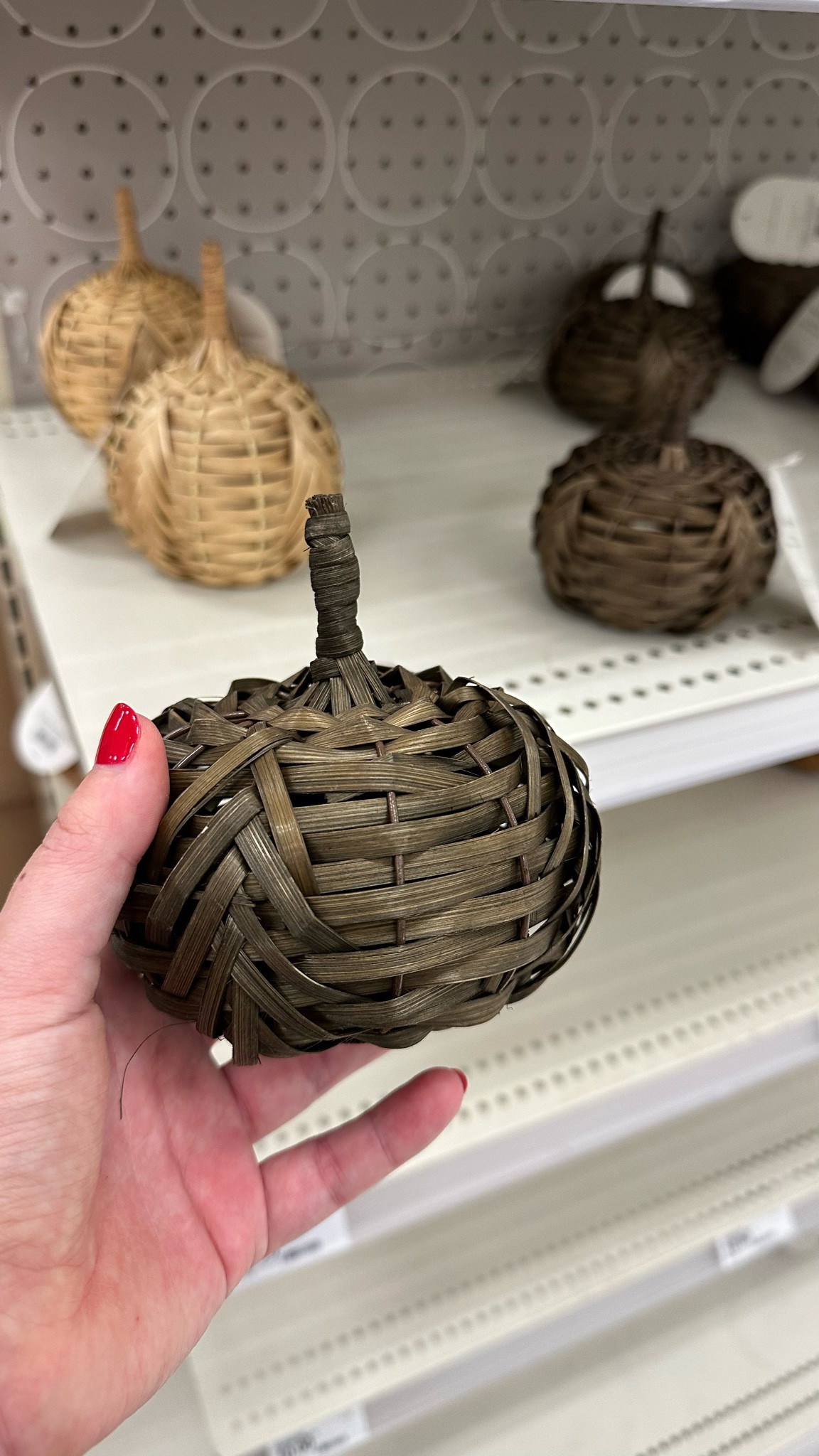 Target woven pumpkins 

Fall decor, fall home decor, target finds, target decor, target home decor

#LTKhome #LTKSeasonal #LTKfindsunder50