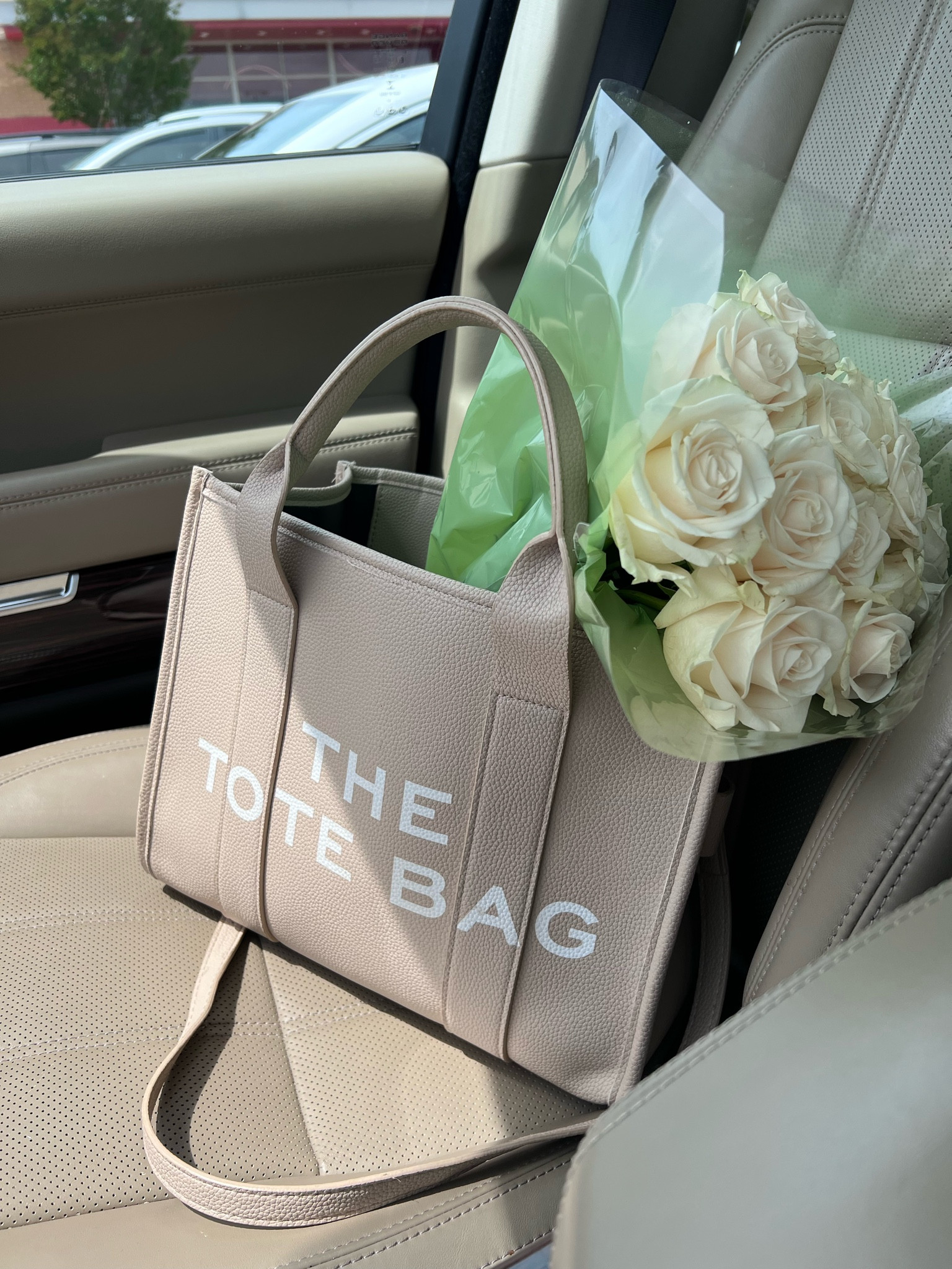 Amazon bag, summer bag, tote bag 

#LTKunder50 #LTKtravel #LTKFind