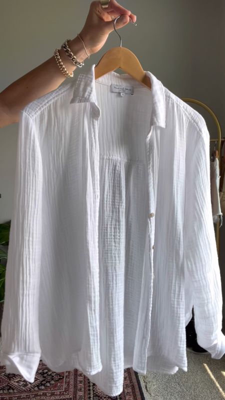 6 ways to wear a white button oversized button up shirt this summer!

I size up to a medium in this gauzy, cotton button up shirt for a relaxed fit. Its the perfect light weight top
For the heat if summer 

#LTKstyletip #LTKSeasonal #LTKFind