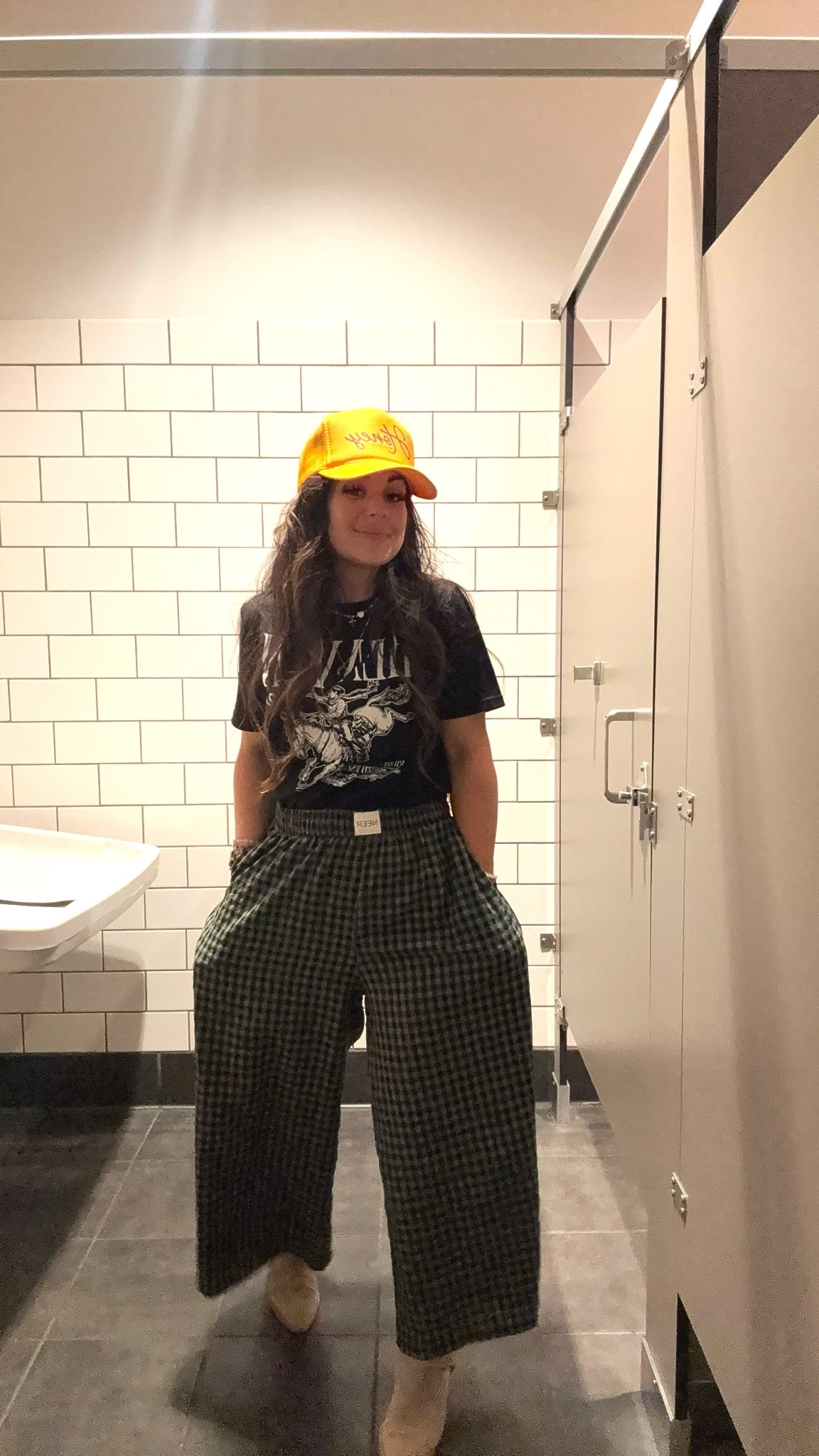 Ok yeah a bathroom selfie… but the fit is too good not to grab it!!! Wearing medium in the pants!! Lots of summer outfit colors to wear vacation or traveling workwear!

#LTKootd #LTKSaleAlert #LTKgrwm