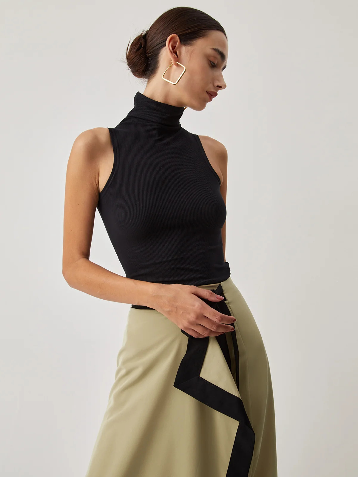 Turtleneck Rib Top | Commense