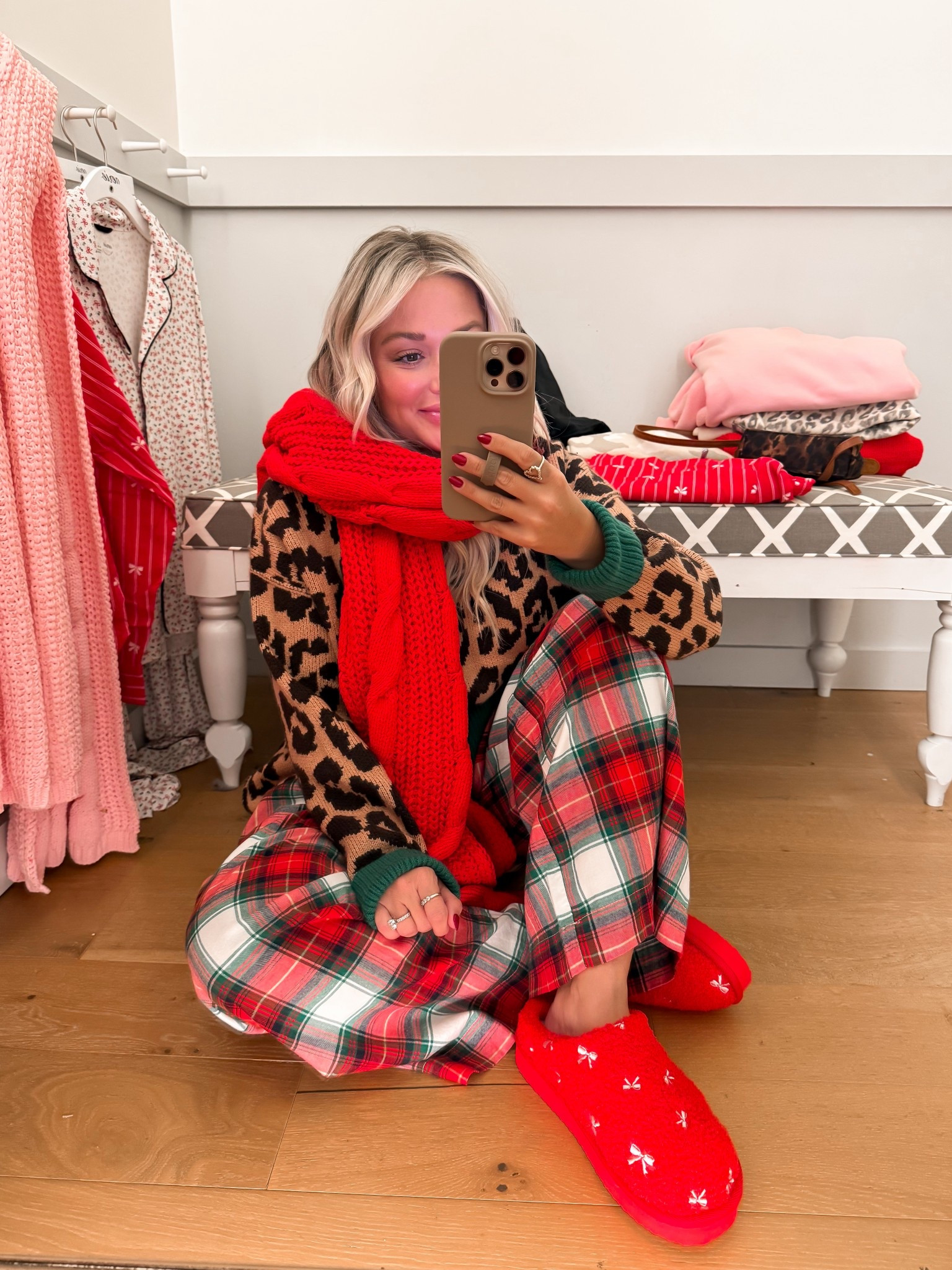 Leopard and plaid holiday lounge outfit 

#LTKGiftGuide #LTKCyberWeek #LTKHoliday