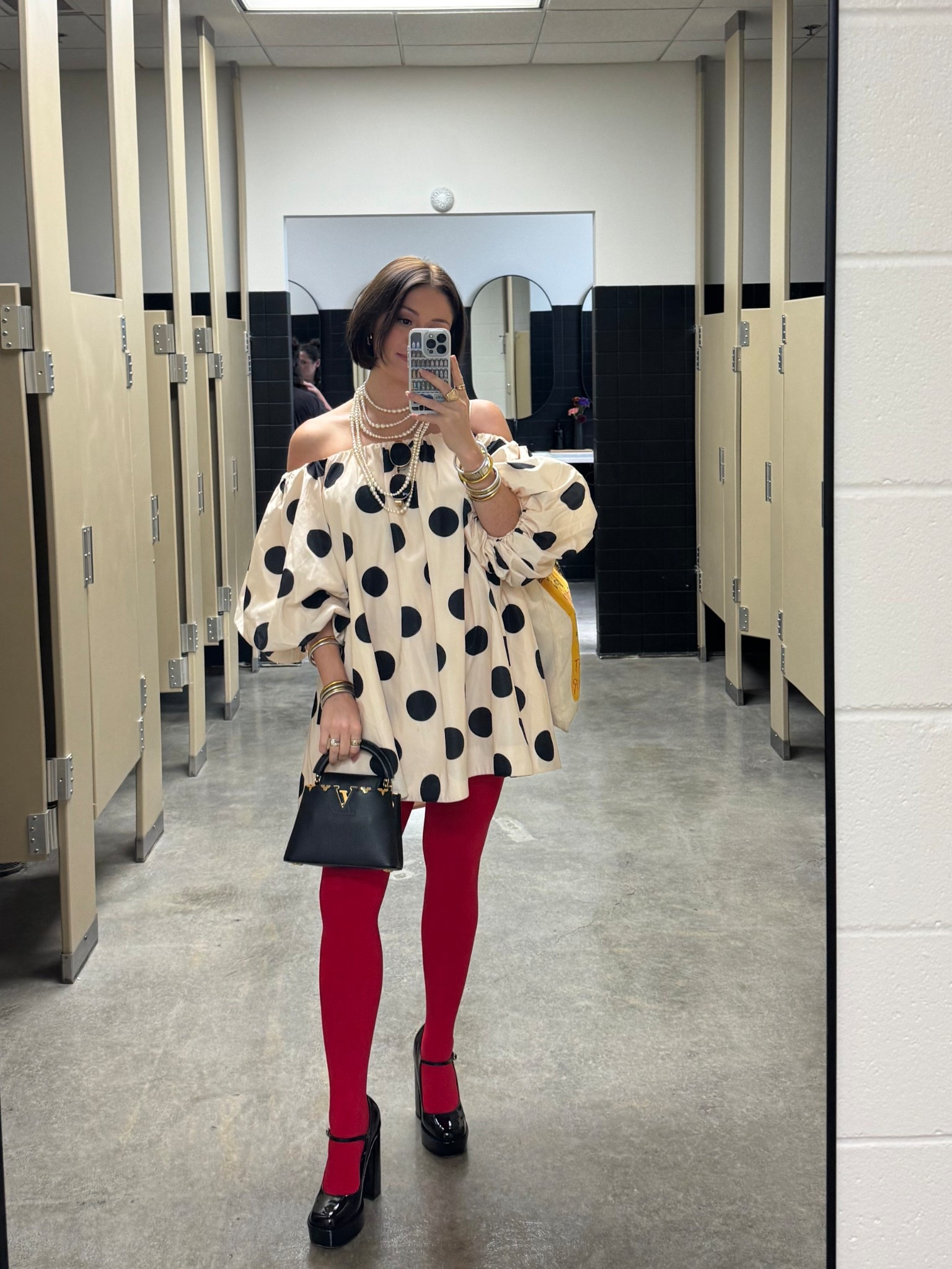 Game day x Chiefs game day fit 

#LTKSaleAlert #LTKFindsUnder100 #LTKSeasonal