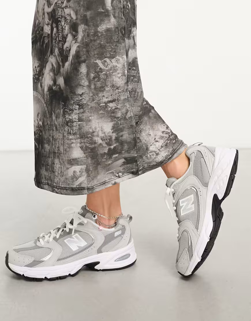 New Balance 530 trainers in grey | ASOS (Global)