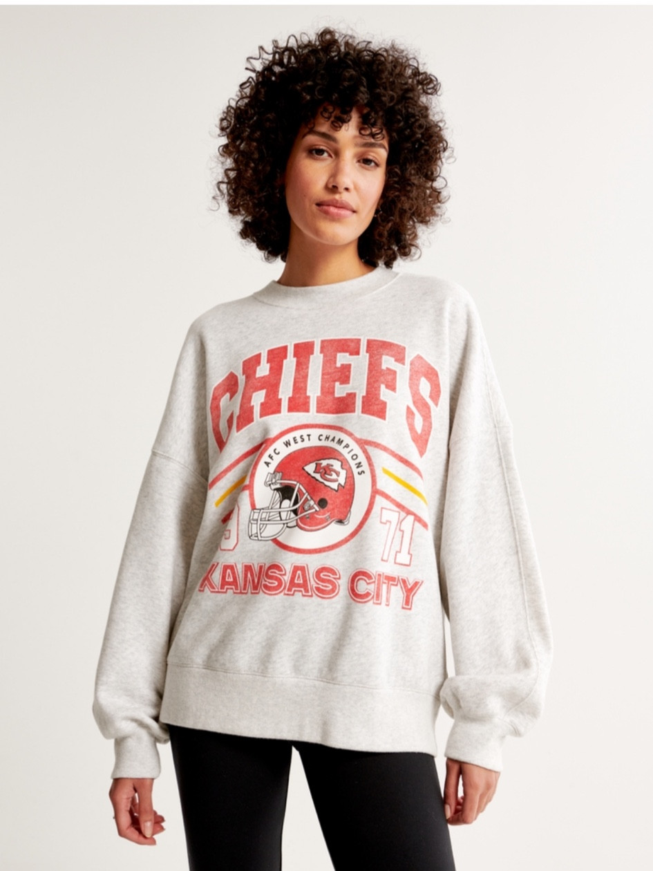 New Oversized Chiefs sweatshirt! Loving this and will be purchasing before it sells out! NFL. Casual chic. Mom style. Everyday style. Bump style. Winter outfit. Christmas gift. Holiday gift  

#LTKstyletip #LTKbump #LTKGiftGuide