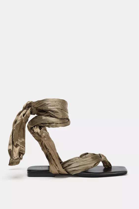 KNOTTED FLAT SANDALS | Zara UK
