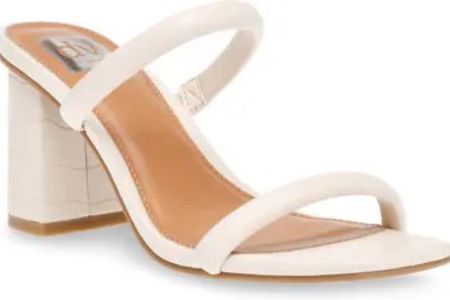 Halsty Block Heel Mule Sandal
DV BY DOLCE VITA
Difference Colors Available 

#LTKshoecrush #LTKkids #LTKsalealert