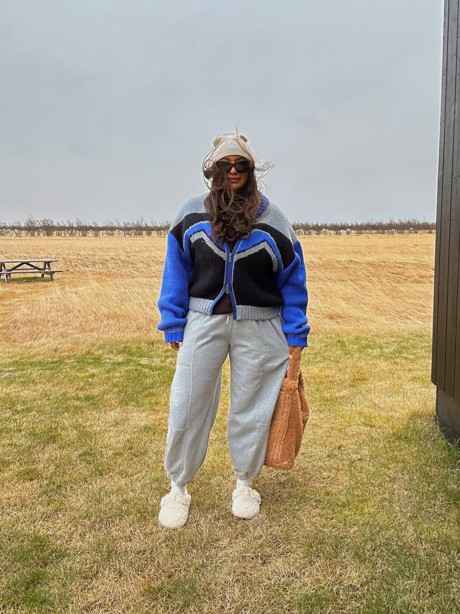 COZY COZY fit! Double sweater & sweatpants 

#LTKStyleTip #LTKMidsize #LTKGiftGuide