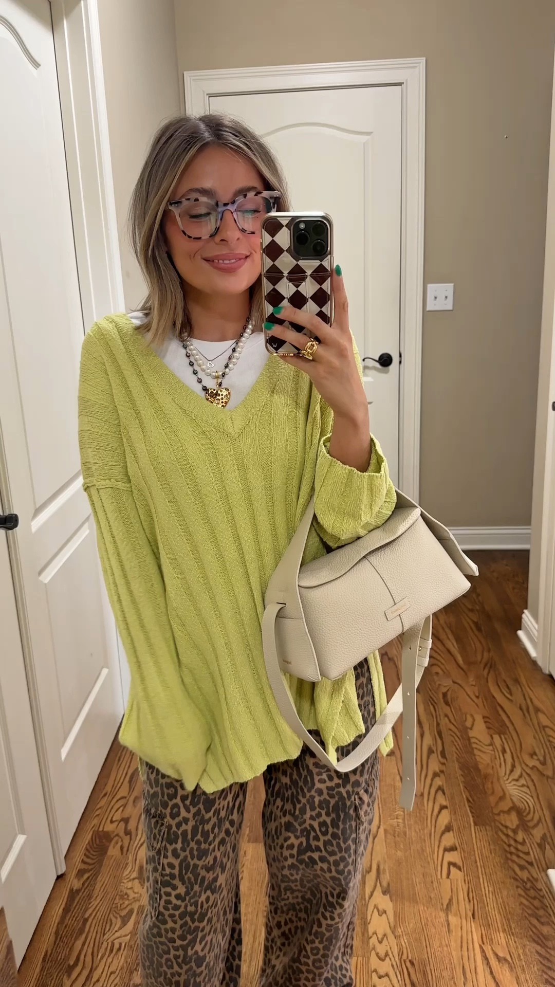 Wearing small in the tee, small in the pullover and UK6 in the pants! 