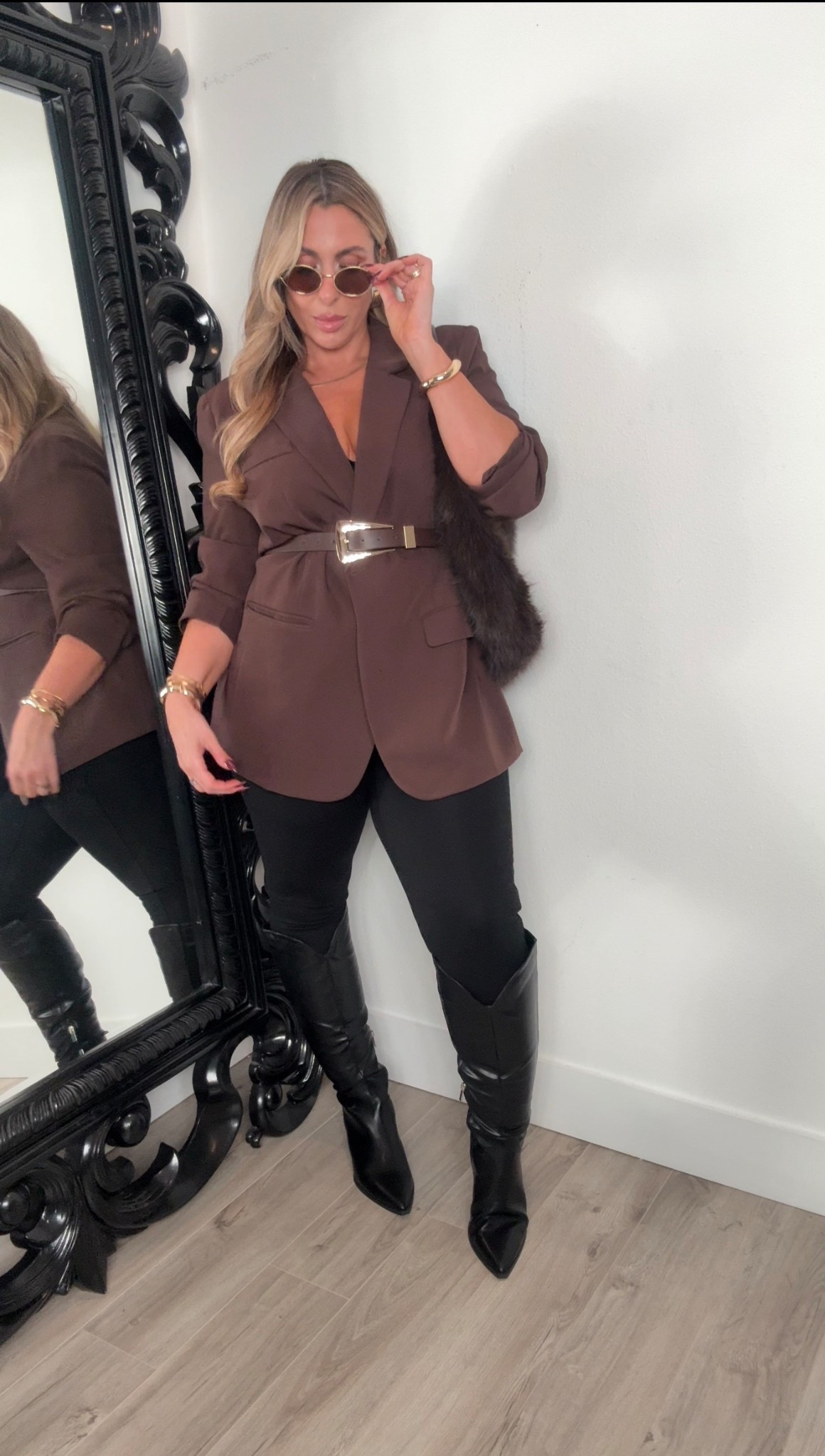 Tummy Friendly Fall Outfit
blazer XXL (size up to get the look)
leggings XL (amazing) 
wide calf boots (up to 16.75)
fur gap bag (sold out) linked other styles and an amazing one from Amazon 

#LTKMidsize #LTKShoeCrush #LTKStyleTip