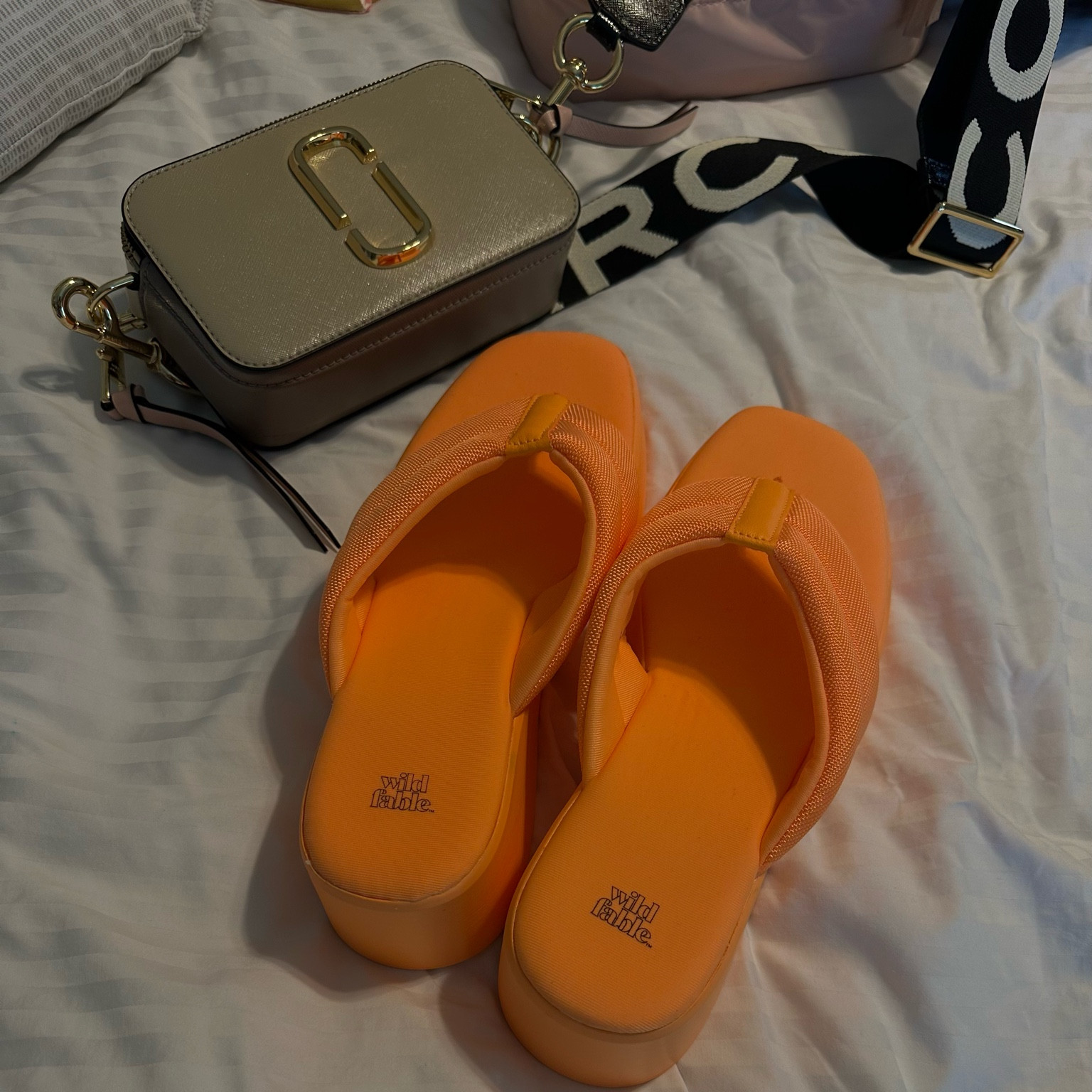 Ltkeurope, son de target pero he encontrado uno similar en el H&M

#LTKbump #LTKsalealert #LTKSeasonal