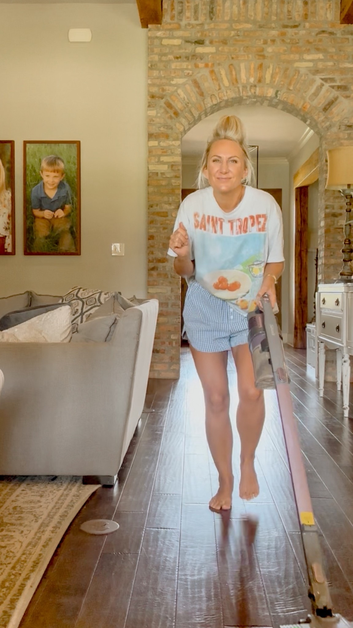 Millennial moms don’t just clean… we put on a private early 2000’s concert while doing it. 🎤😂  

#cozystyle #comfyday #boxershorts #graphictee #athomecozy #momsover40 

#LTKHome #LTKOver40 #LTKFamily