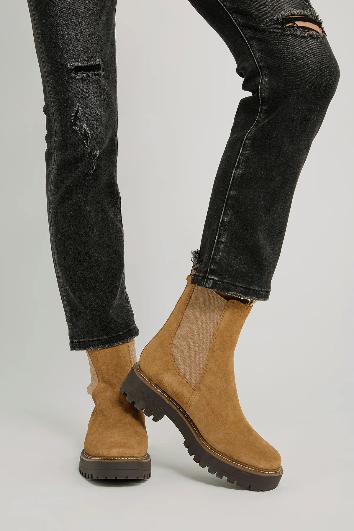 Sam Edelman Laguna Chelsea Boot | Social Threads