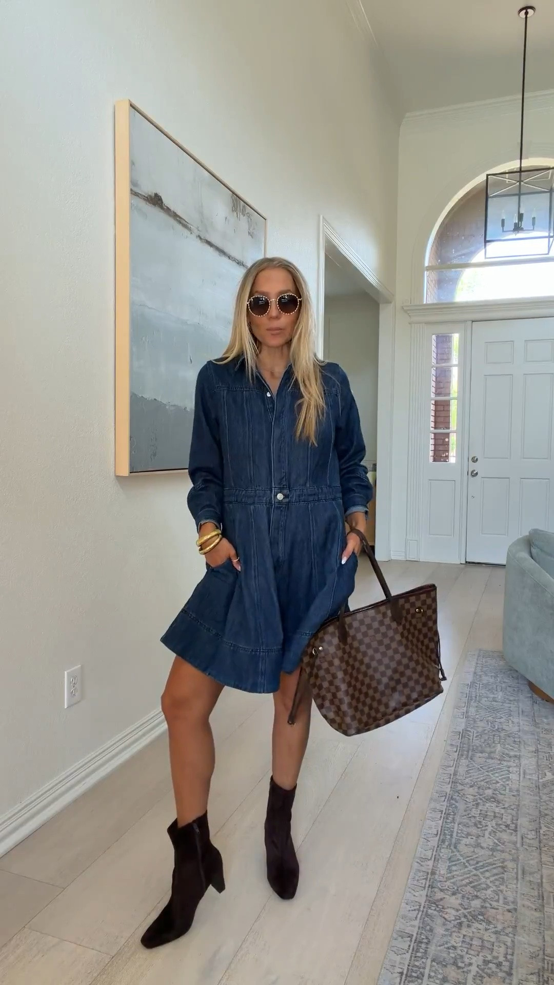 🤍This denim dress!!!! 😱💃  👏🏼SO👏🏼DANG👏🏼GOOD! 


Wearing size s / my tts 
5’5” | 120 ish lbs | size 4/27

#LTKdayinmylife #LTKgrwm #LTKootd