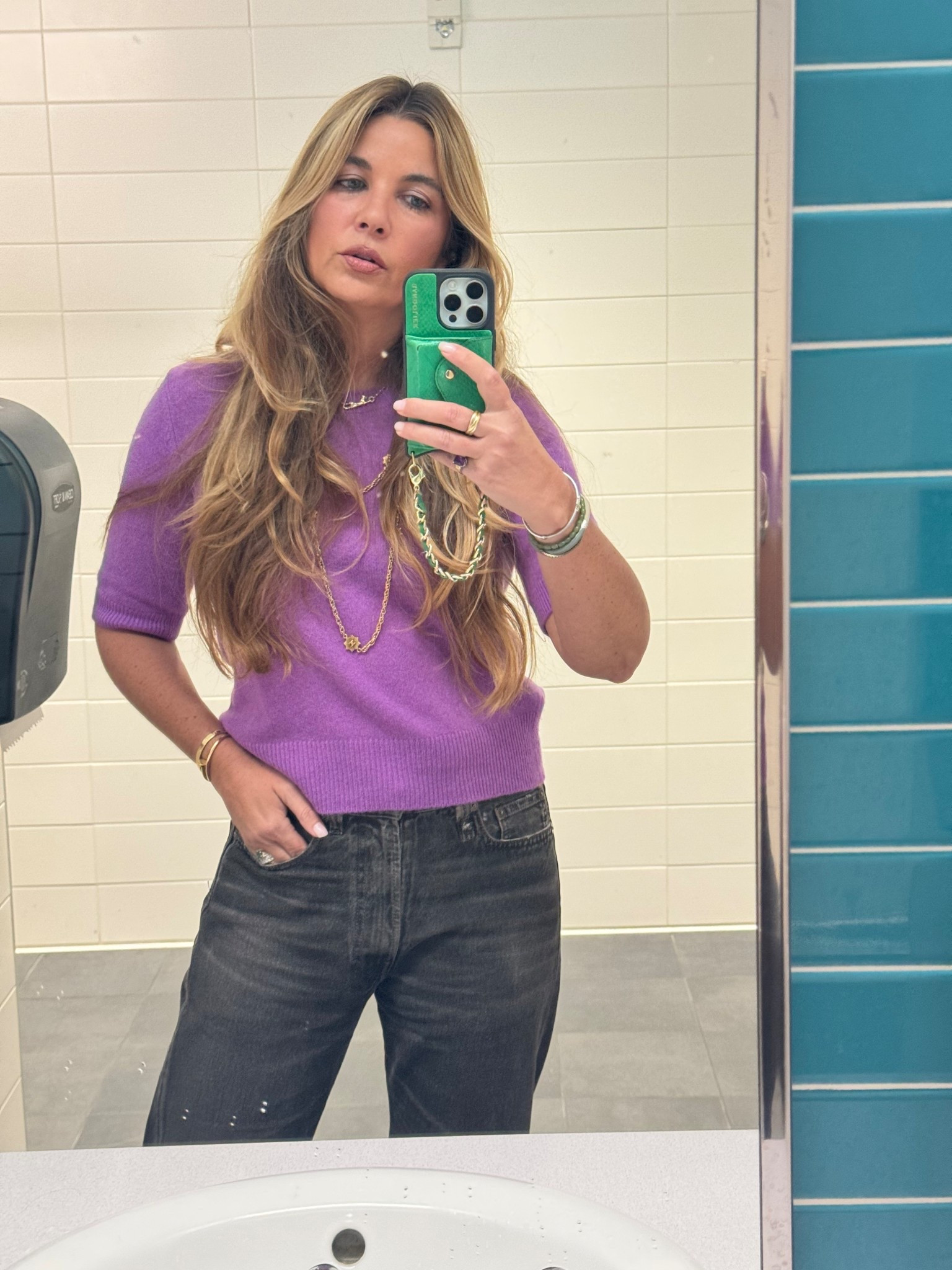 #OOTD 
Hair: sea glass (free shipping) + T3 hot rollers (also on sale)
Bronzer: French Riviera 
Blush: queen musia midcentury pink (www.queenmusia.com use beautyprofessor-qm) 
Chantecaille radiant blush 
Natasha Denona essential eyeshadow duo 
Make brow gel in cool taupe 
Grande mascara 
Cashmere top: medium 
Blazer: medium 
Jeans: 26
Shoes: TTS

#LTKBeauty #LTKWorkwear #LTKdayinmylife