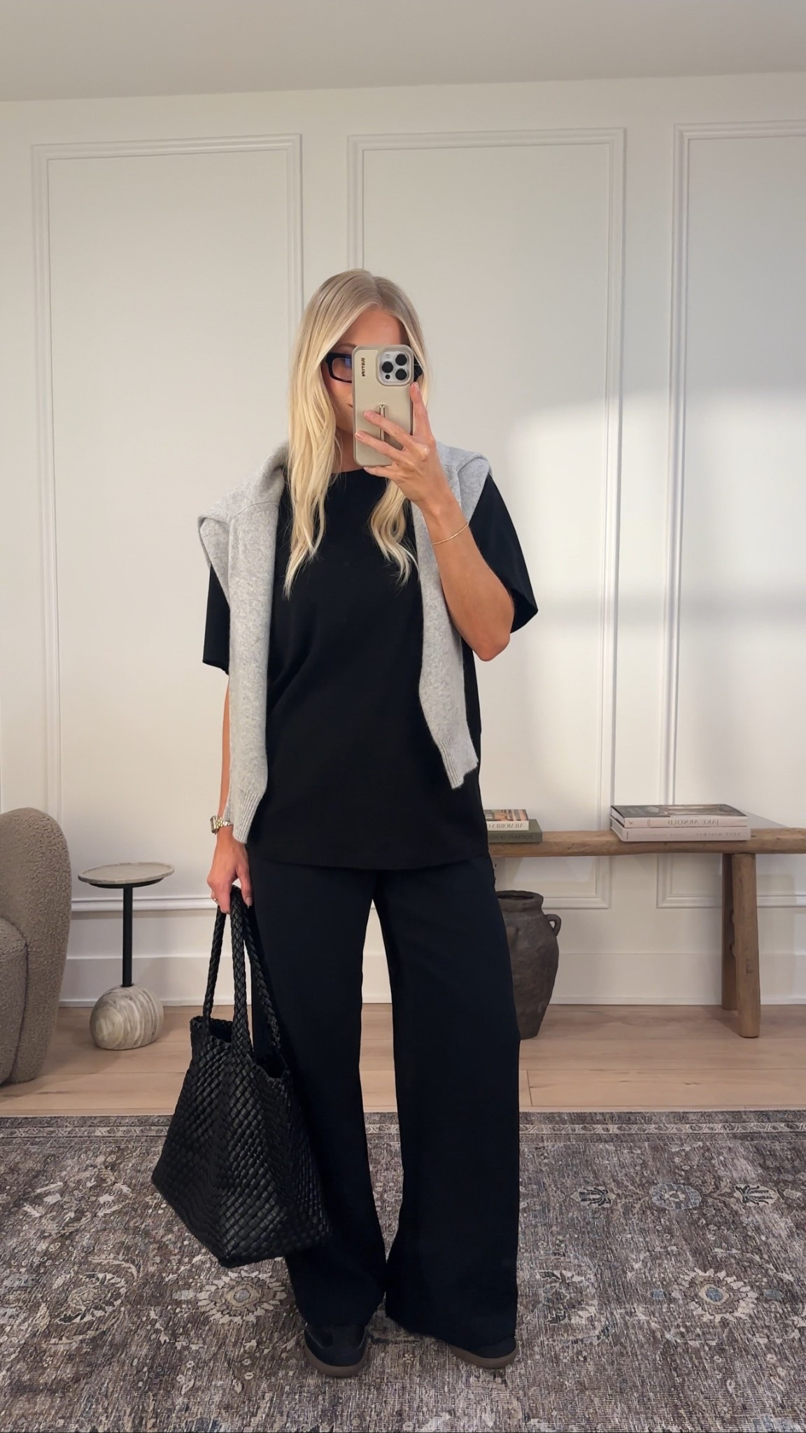 Size small top, size medium cardigan (heather chrome), size small reg pants (black) #kathleenpost

Fall outfit, transitional outfit, linen pants, easy outfit, monochrome outfit 