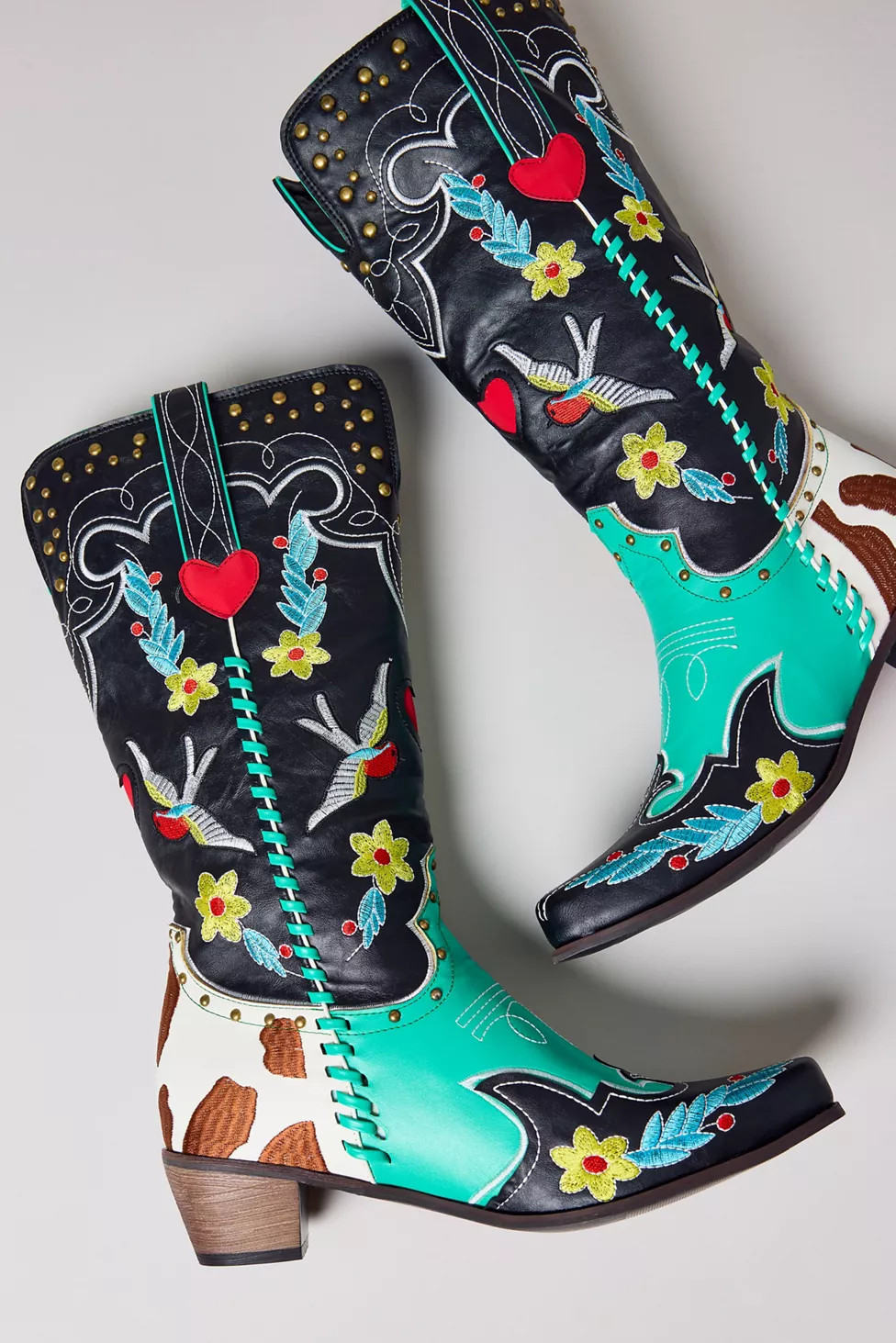 Azalea Wang Bowen Embroidered Cowboy Boot | Urban Outfitters (US and RoW)