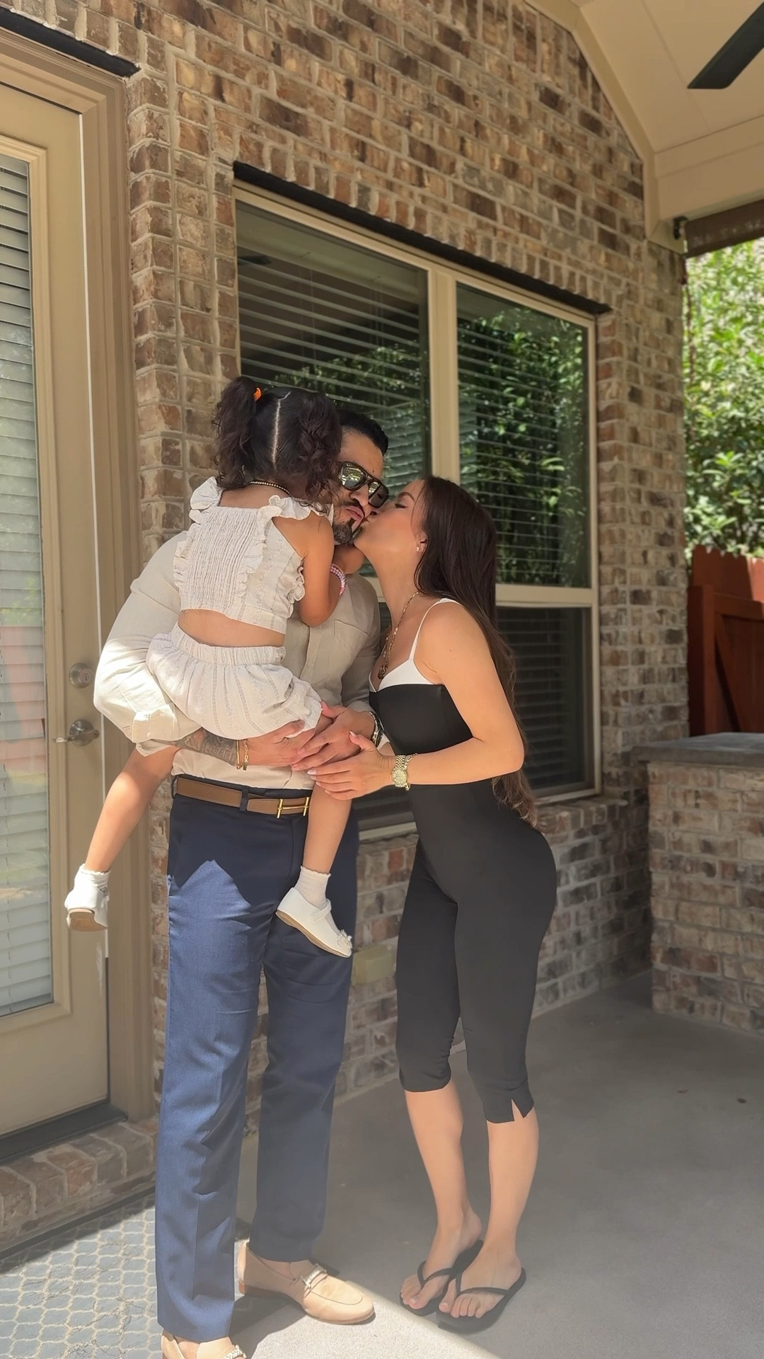 Family vibes. 

#LTKSeasonal #LTKStyleTip #LTKBeauty