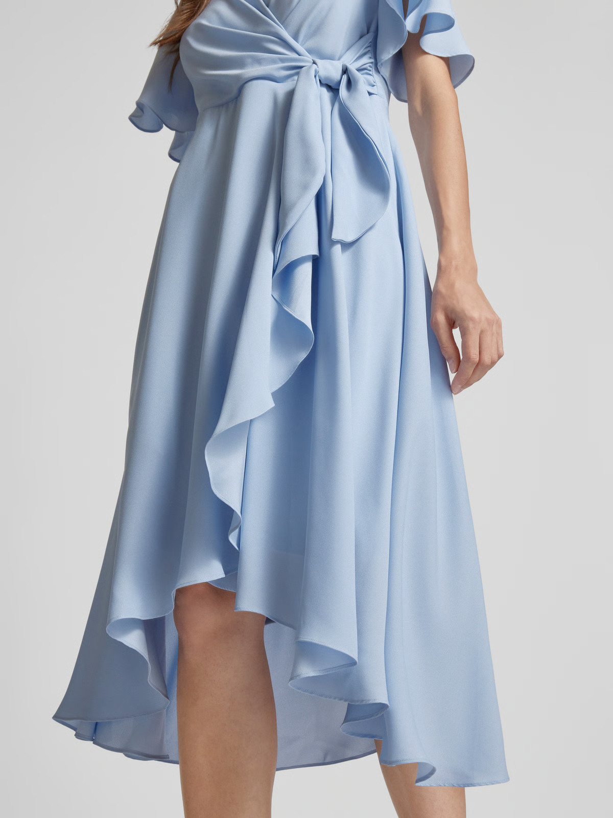 Cocktailkleid in Wickel-Optik in hellblau | Peek & Cloppenburg* Düsseldorf DE